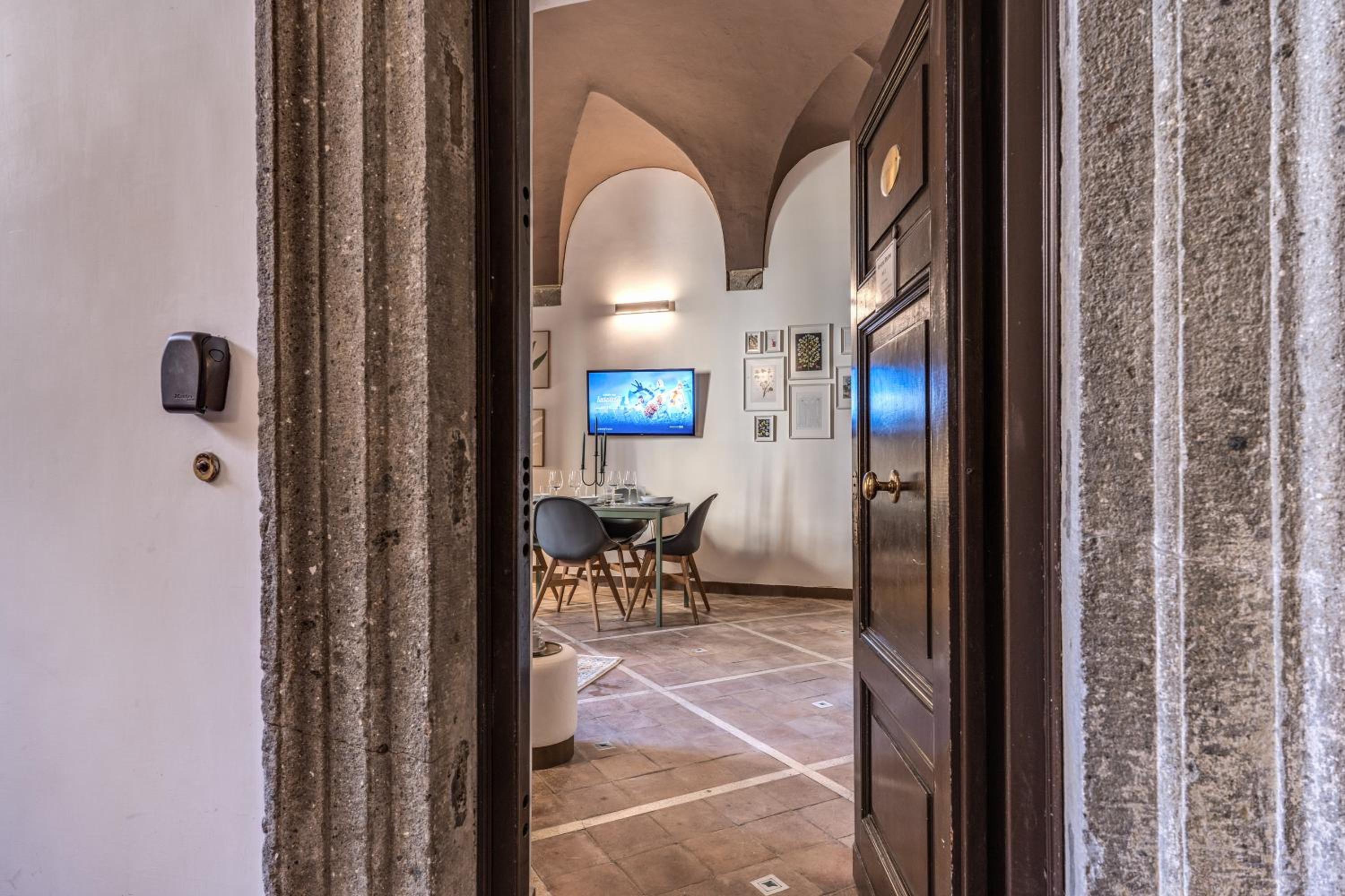 Montevecchio6 Navona Residence