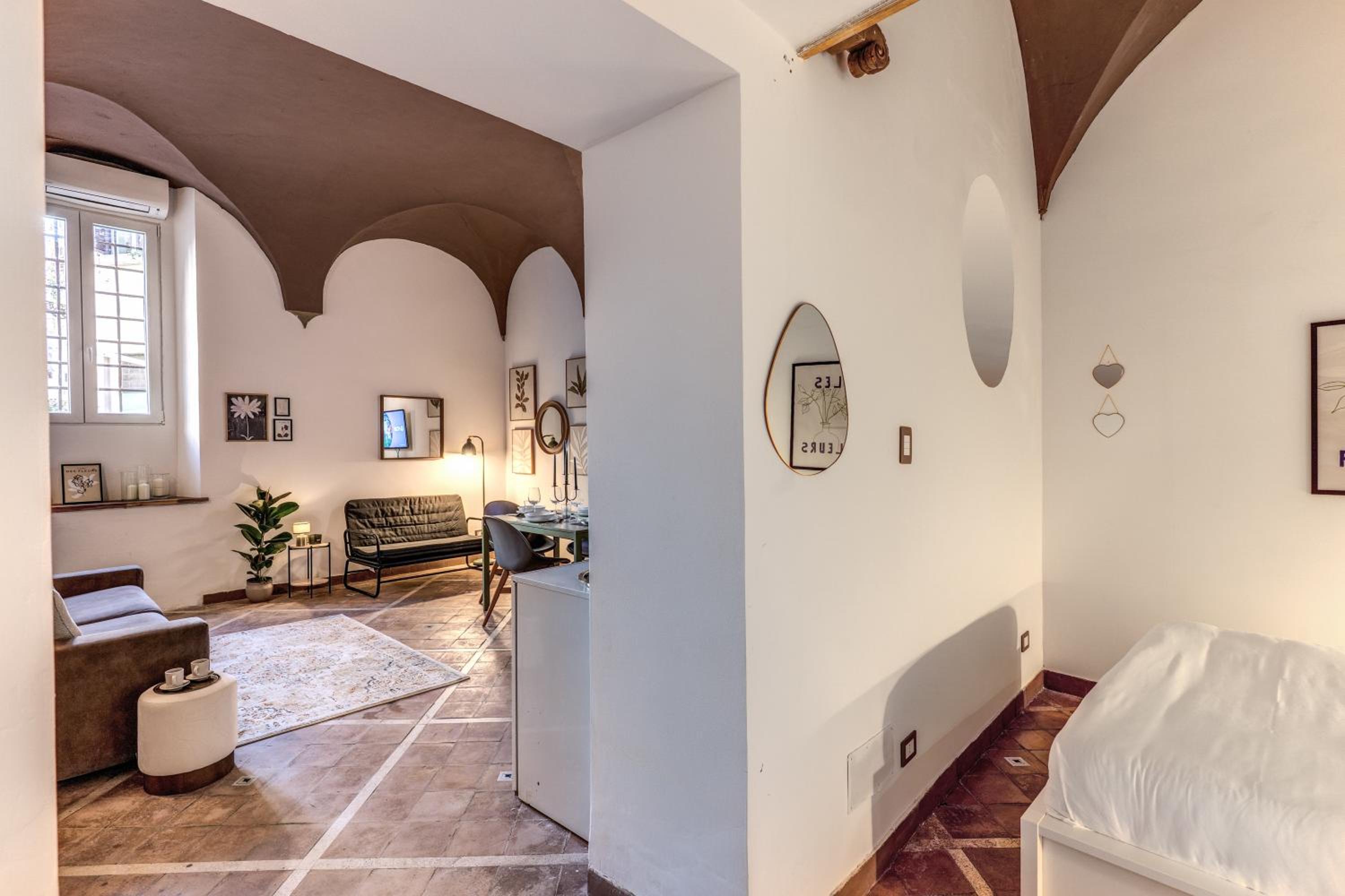 Montevecchio6 Navona Residence