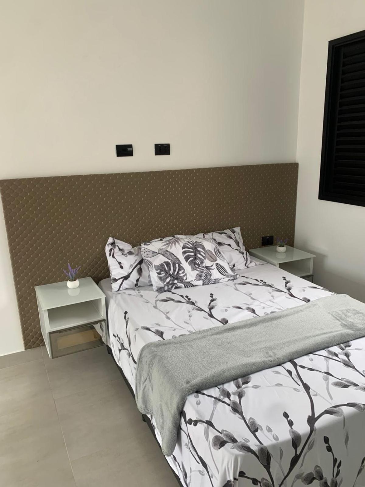 Loft Peruíbe estilo hotel-conforto a 3min da praia