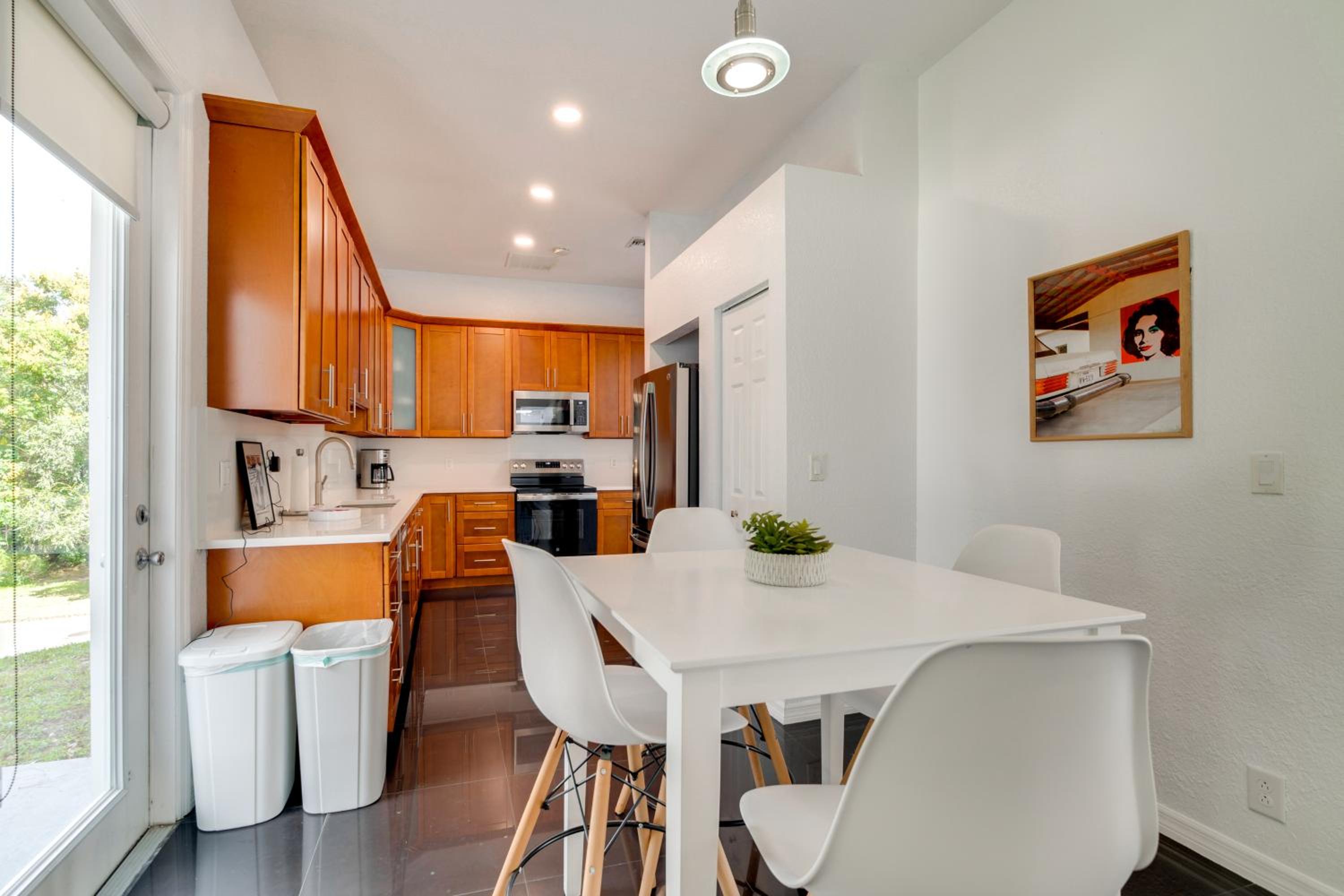 4 Mi to Equestrian Center! Modern Ocala Home