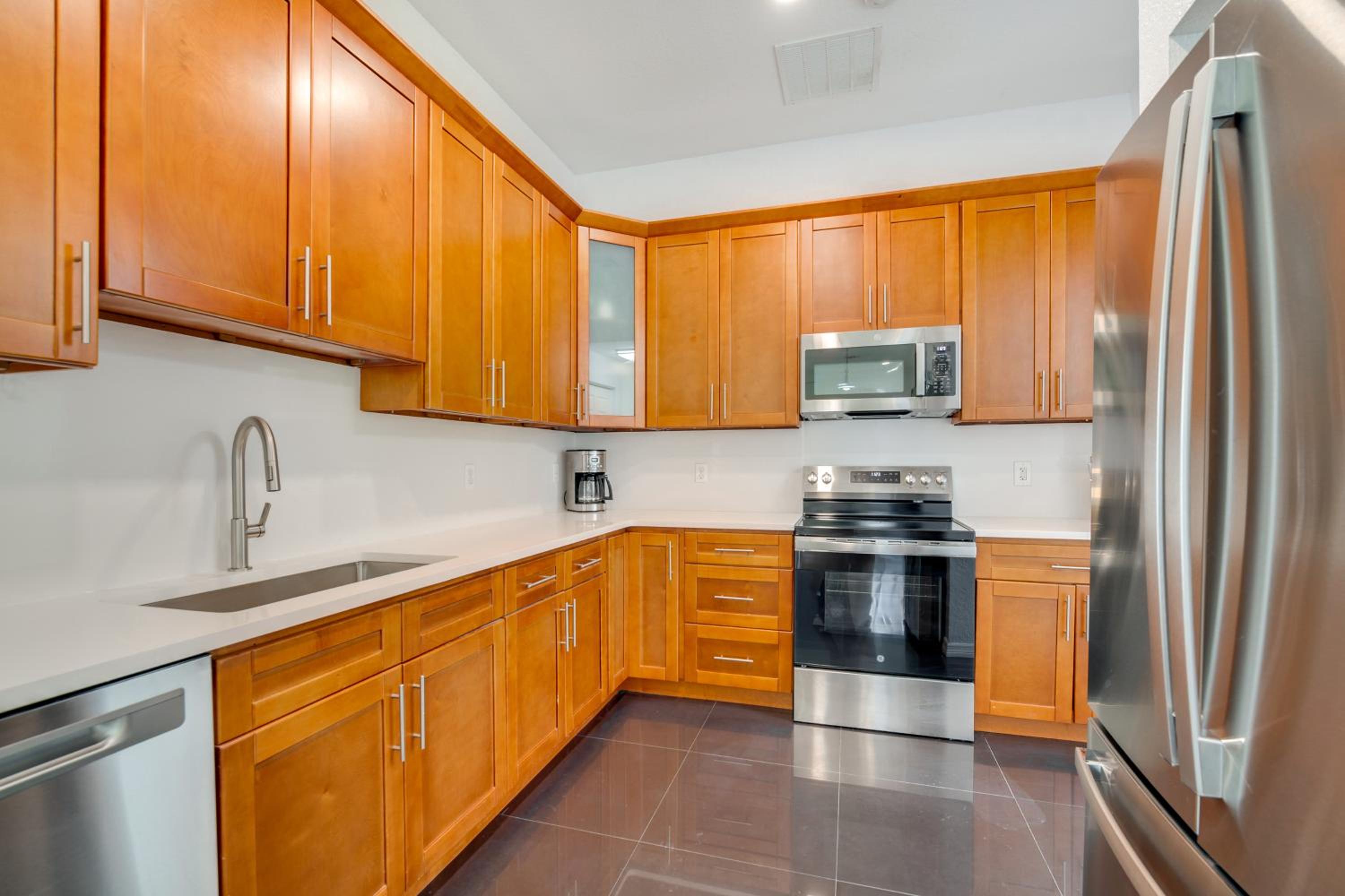 4 Mi to Equestrian Center! Modern Ocala Home