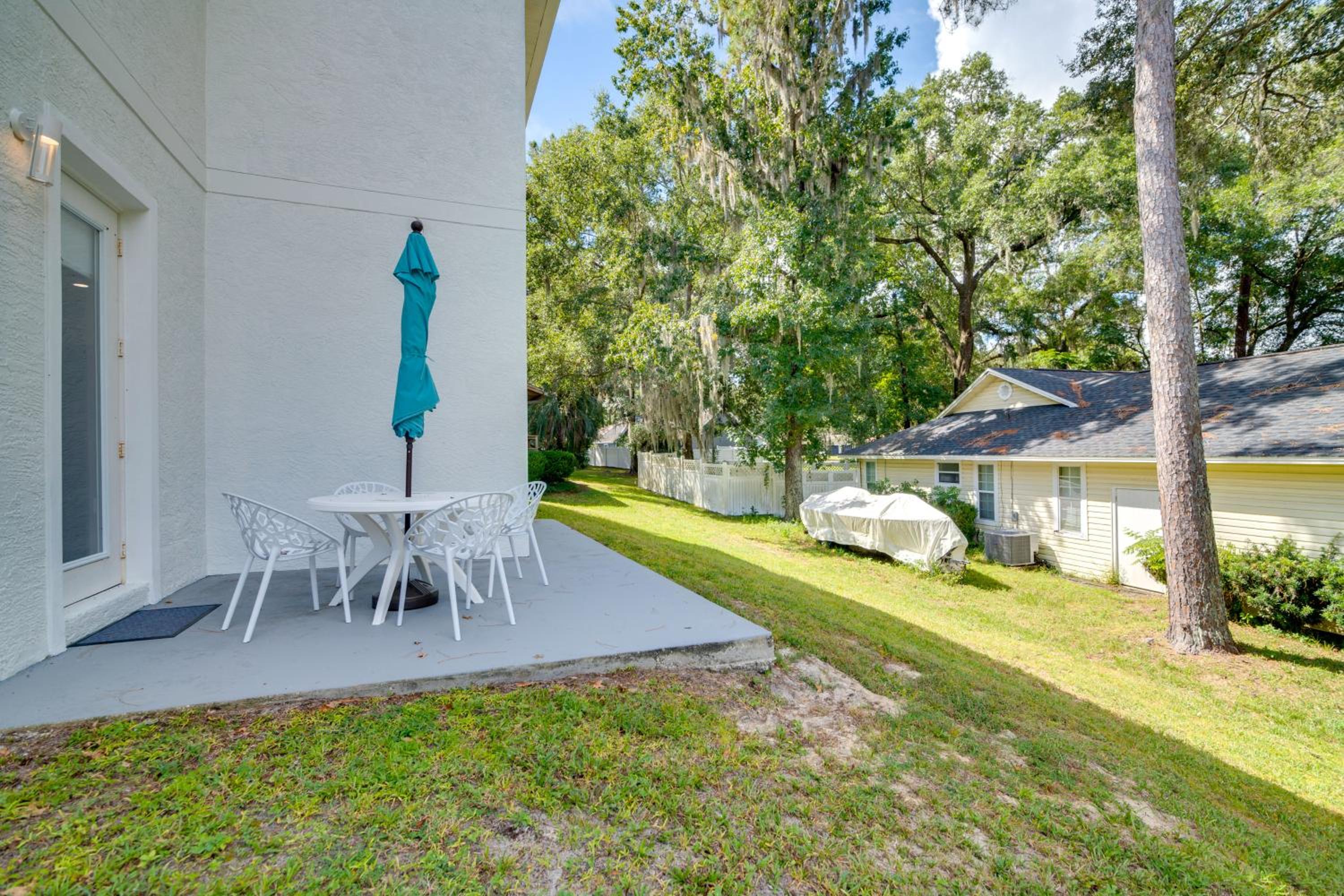 4 Mi to Equestrian Center! Modern Ocala Home