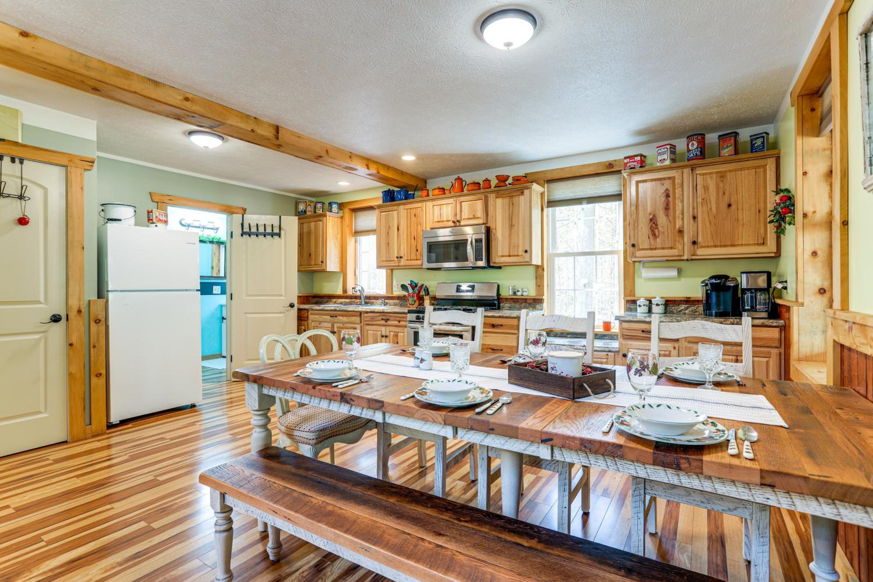 8 Private Acres Little Mahoning Creek Cabin!
