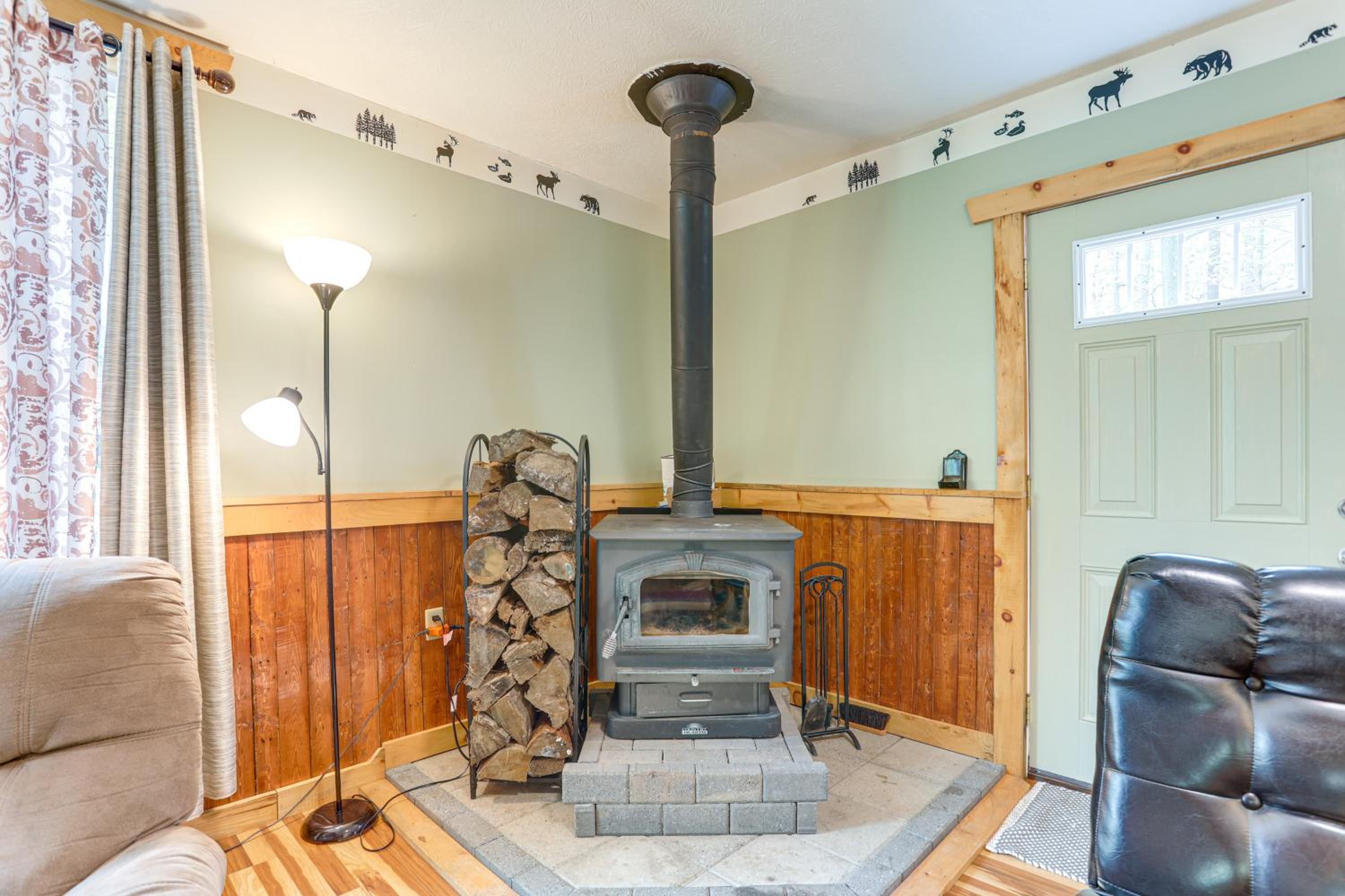 8 Private Acres Little Mahoning Creek Cabin!