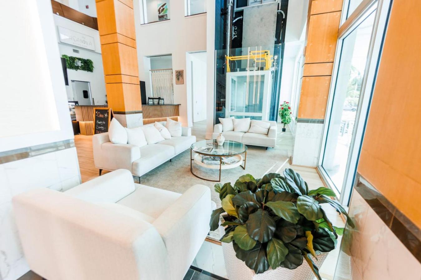 Executive King Suite City View Downtown Ft Myers