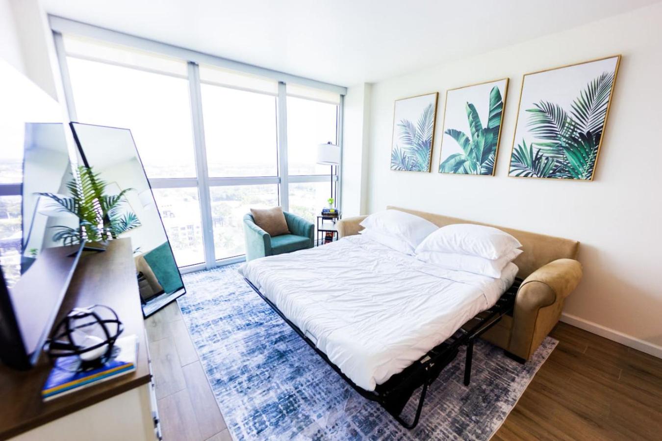 Executive King Suite City View Downtown Ft Myers