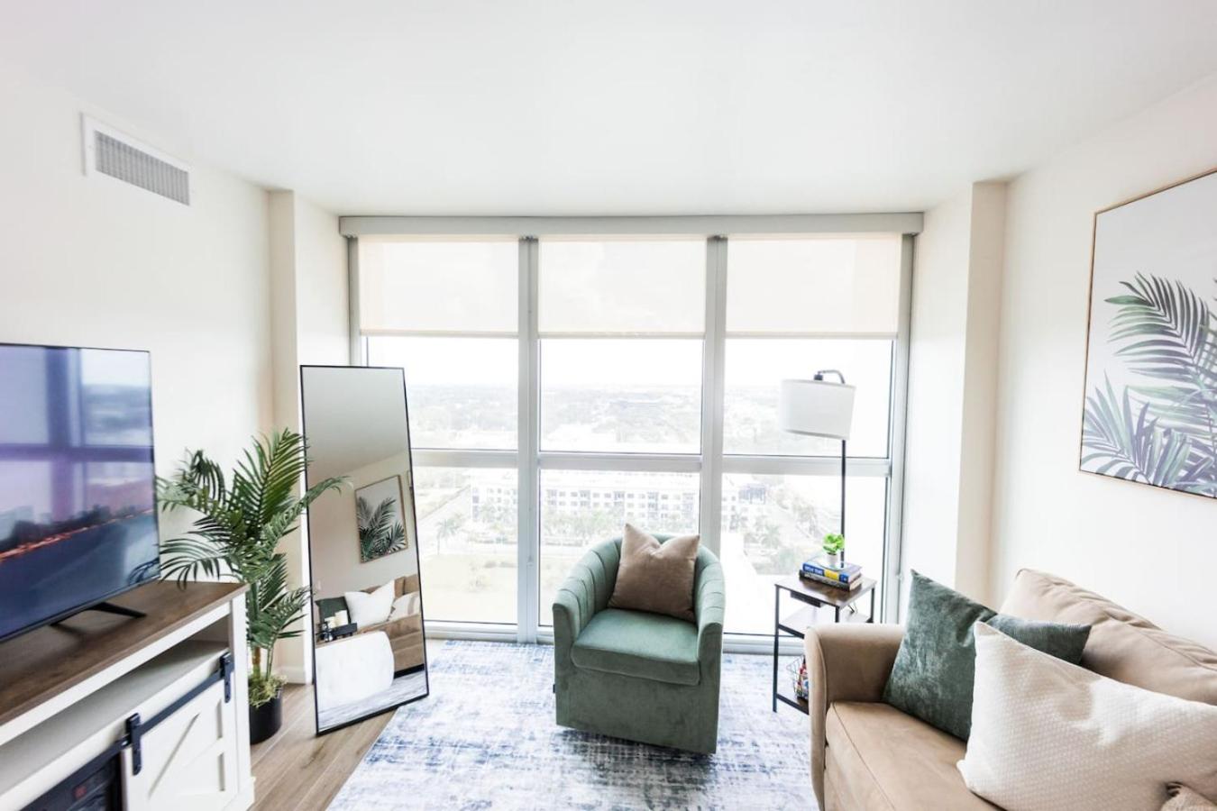 Executive King Suite City View Downtown Ft Myers
