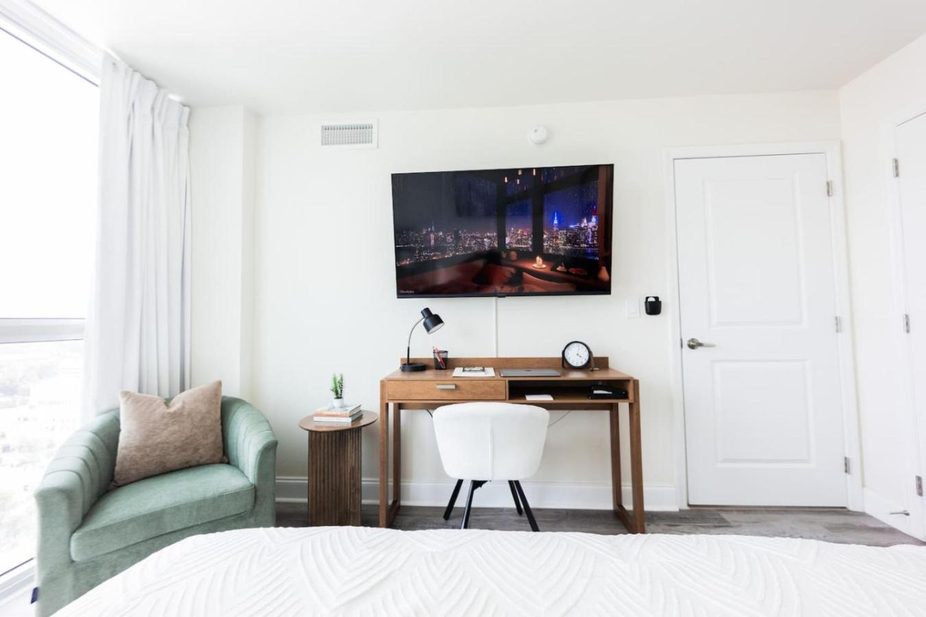 Executive King Suite City View Downtown Ft Myers