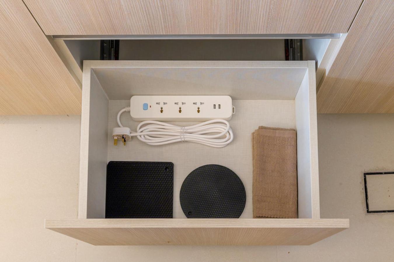 Stylish 1BR with PS5, Sauna and Kids' Play Area