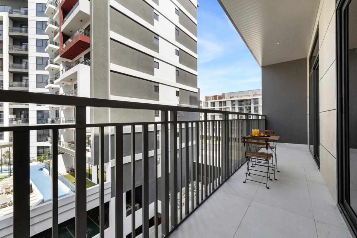 Stylish 1BR with PS5, Sauna and Kids' Play Area