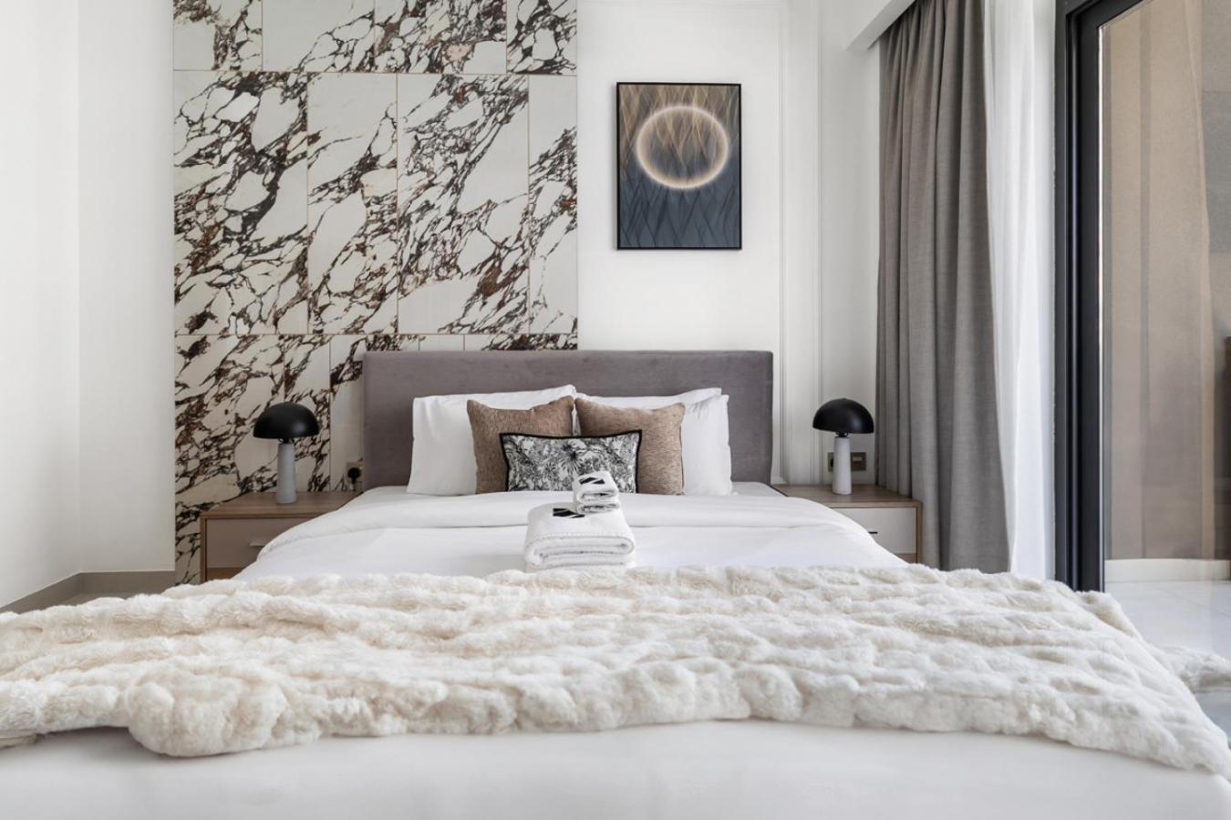 Stylish 1BR with PS5, Sauna and Kids' Play Area
