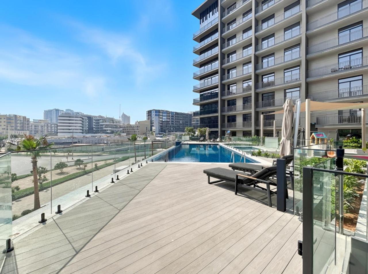 Stylish 1BR with PS5, Sauna and Kids' Play Area