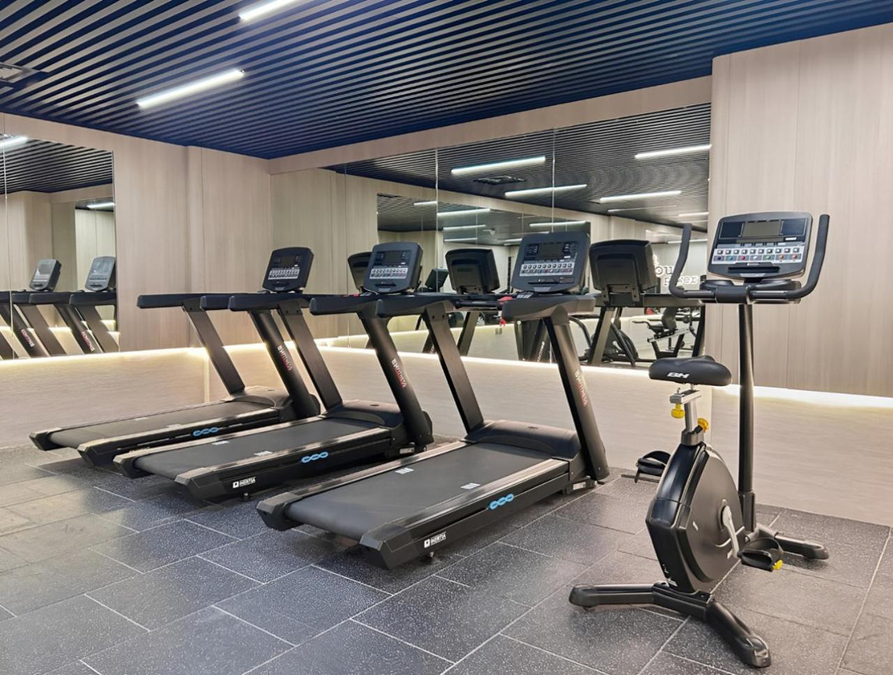 Stylish 1BR with PS5, Sauna and Kids' Play Area