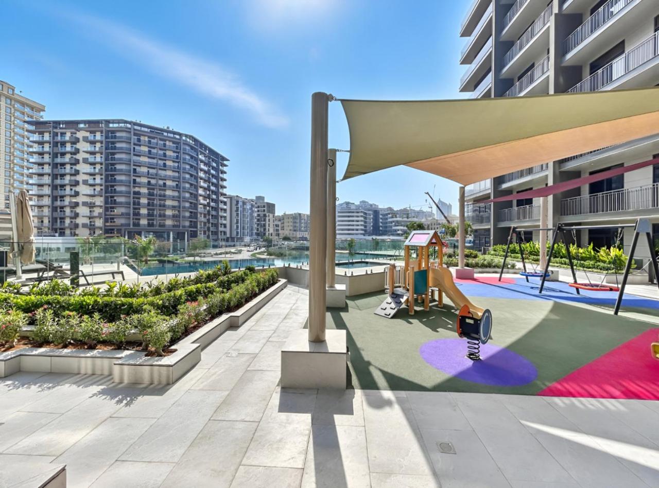 Stylish 1BR with PS5, Sauna and Kids' Play Area