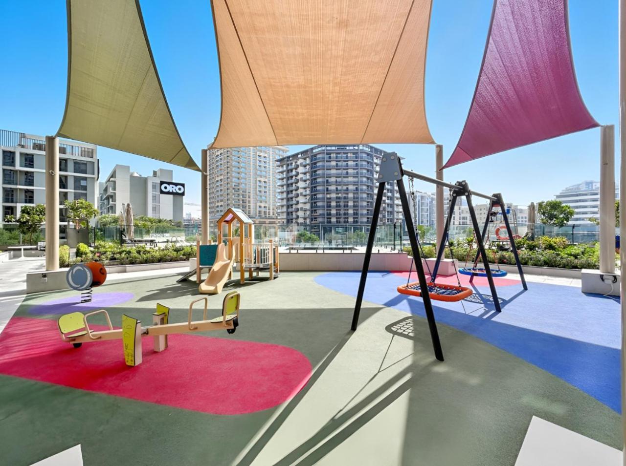 Stylish 1BR with PS5, Sauna and Kids' Play Area