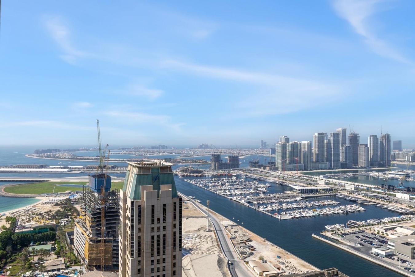 Marina 2BR with 31st-Floor Ocean View