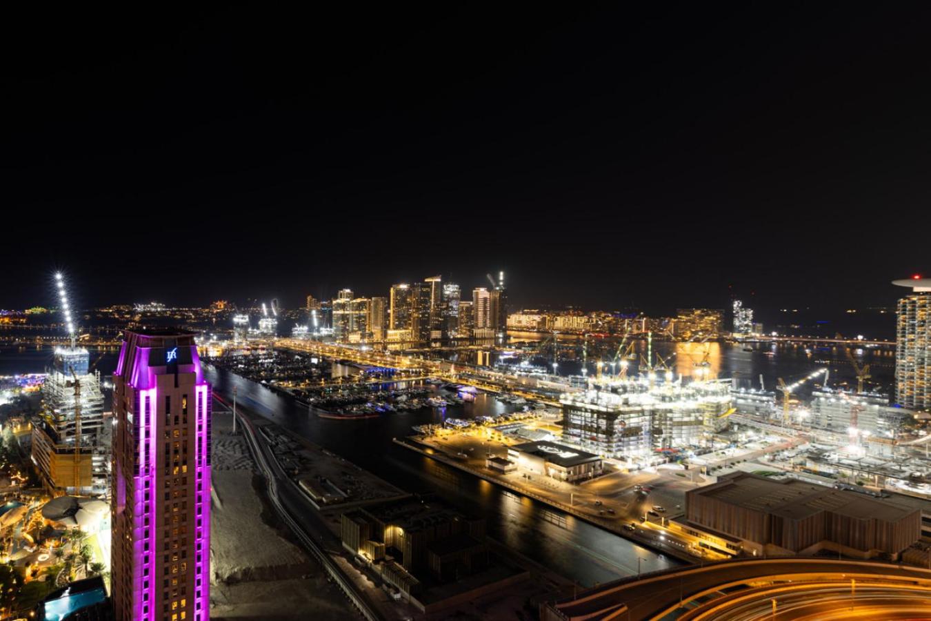 Marina 2BR with 31st-Floor Ocean View