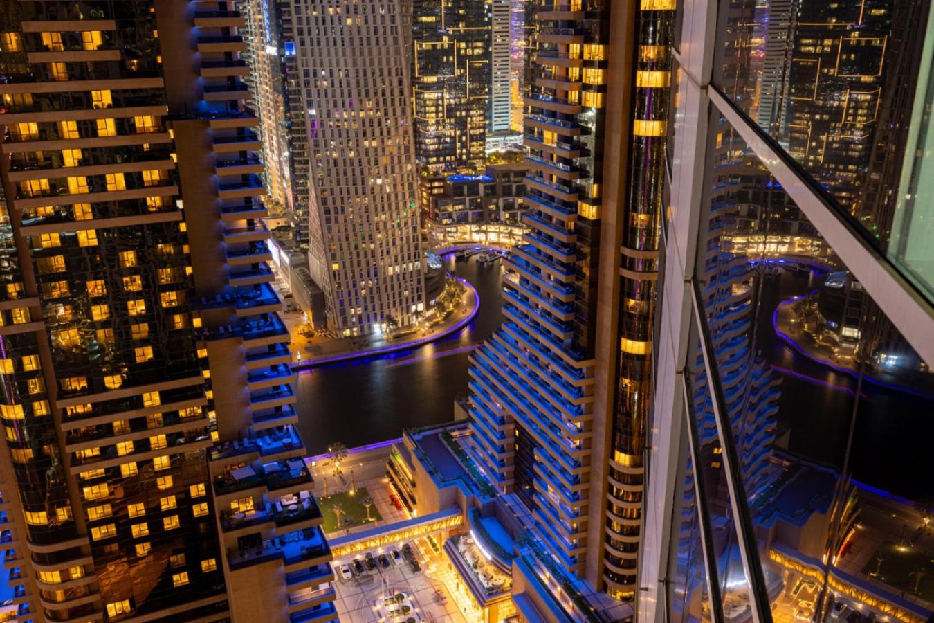 Marina 2BR with 31st-Floor Ocean View