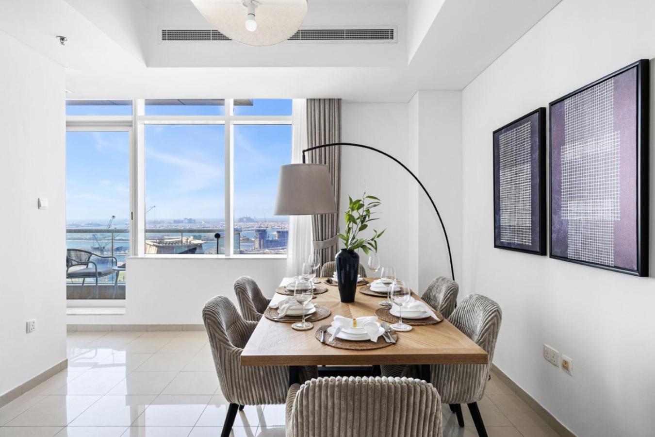 Marina 2BR with 31st-Floor Ocean View