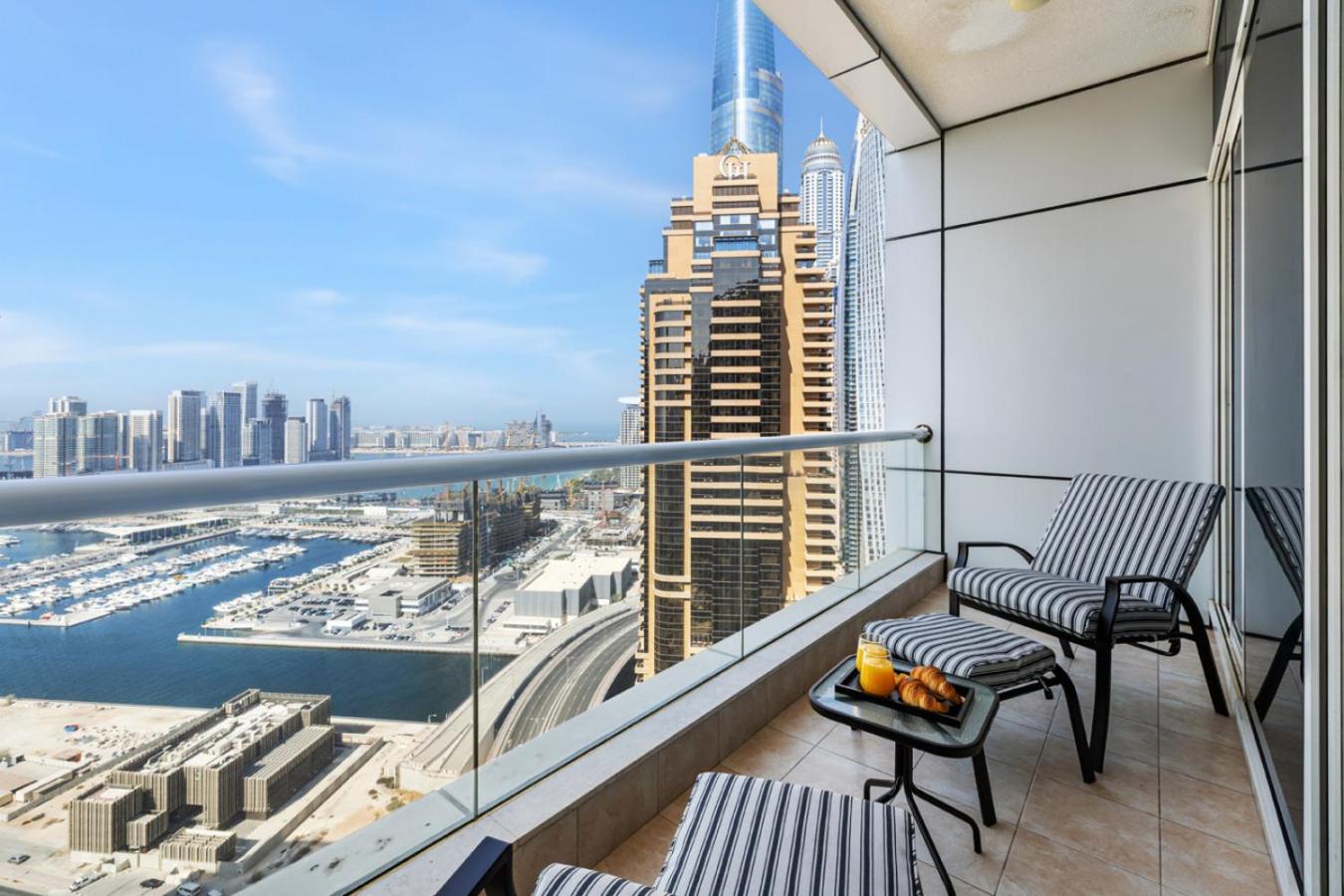 Marina 2BR with 31st-Floor Ocean View