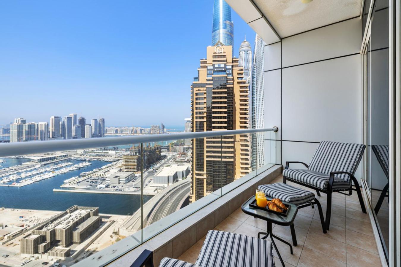 Marina 2BR with 31st-Floor Ocean View