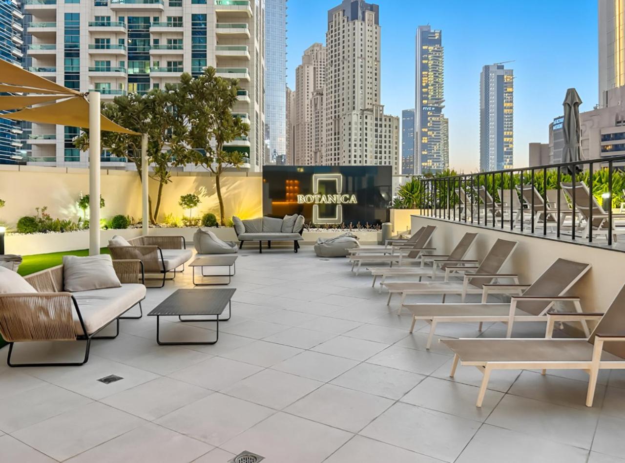 Marina 2BR with 31st-Floor Ocean View
