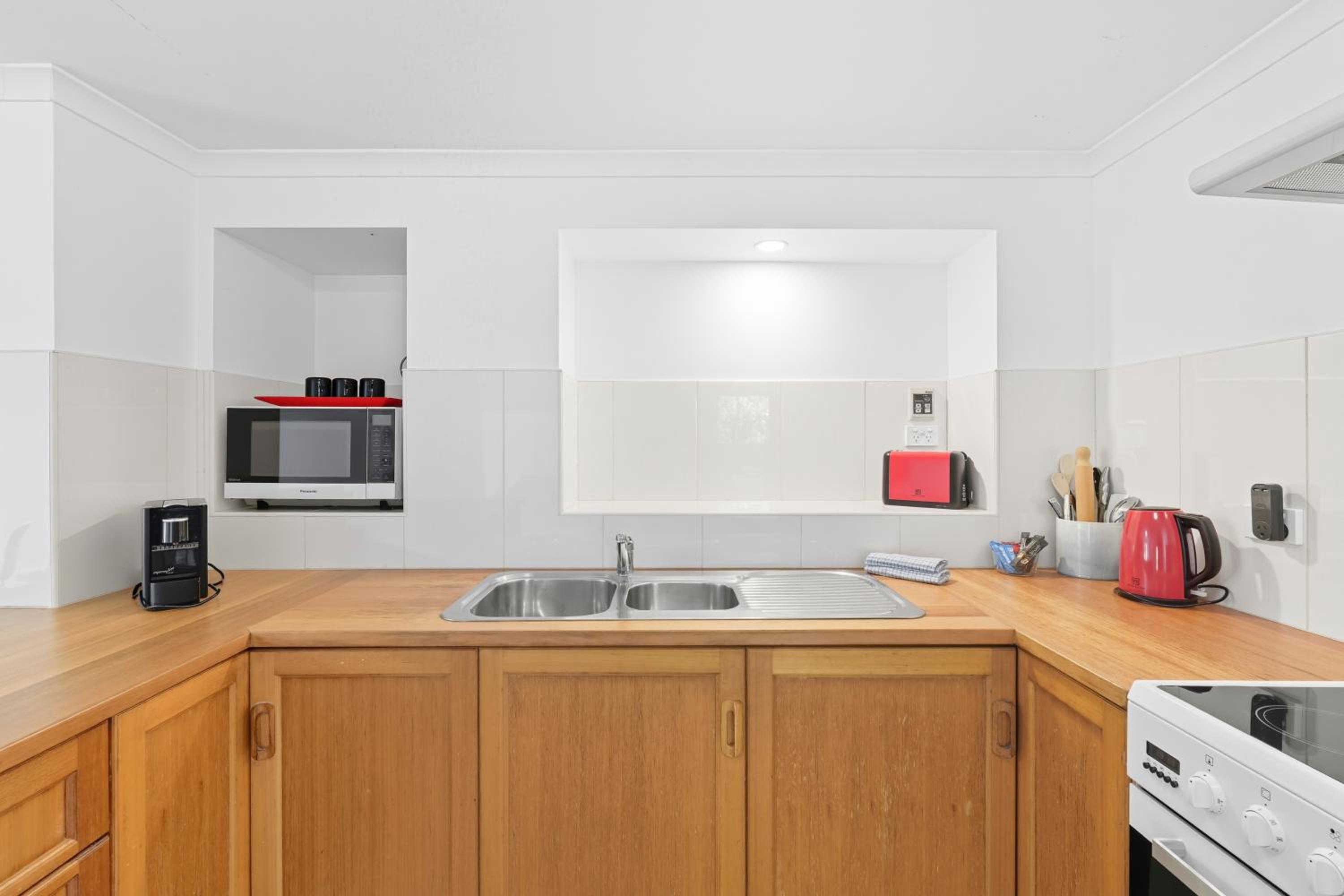 Charming Maning Ave - 2 Bedroom Unit in Sandy Bay