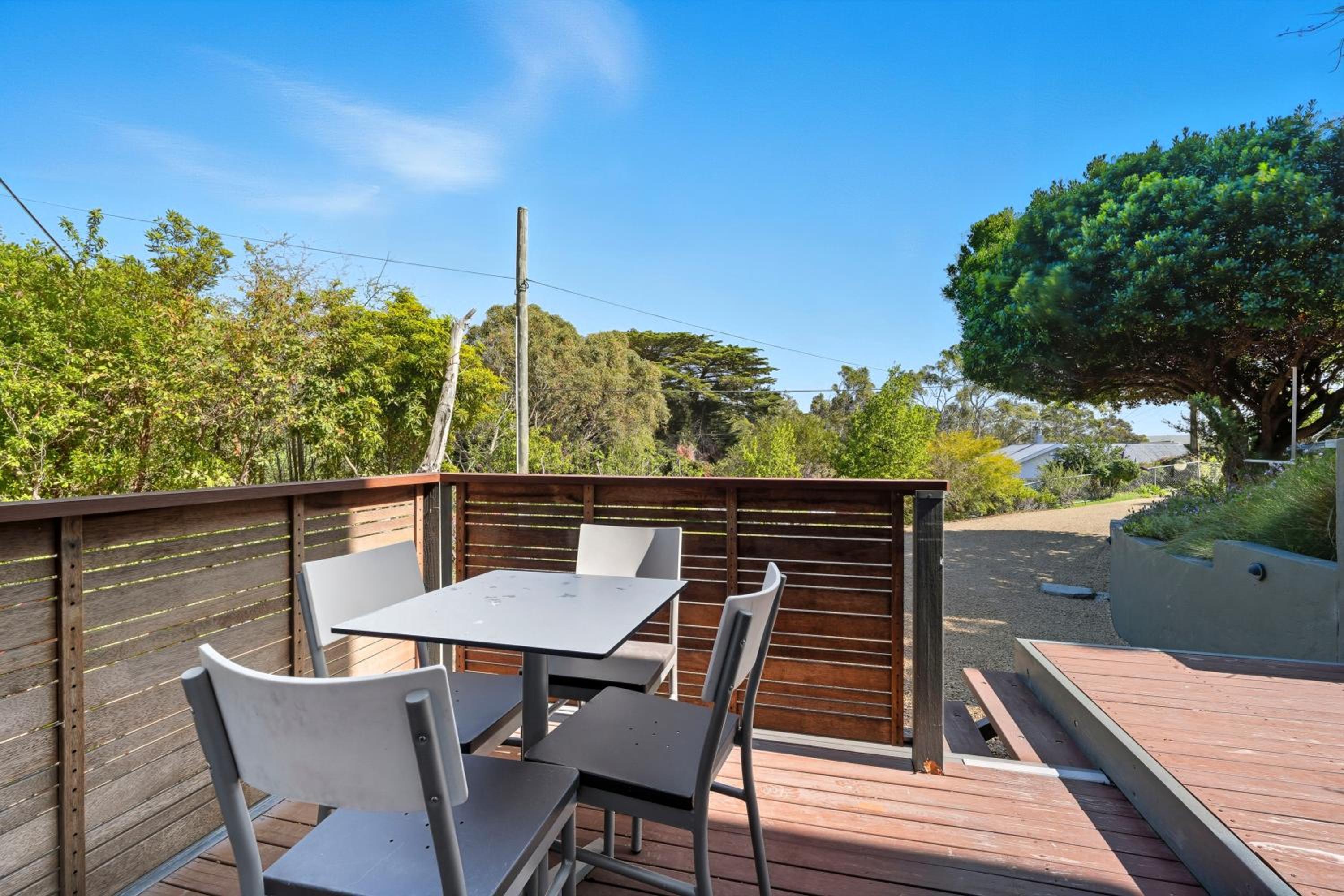 Charming Maning Ave - 2 Bedroom Unit in Sandy Bay