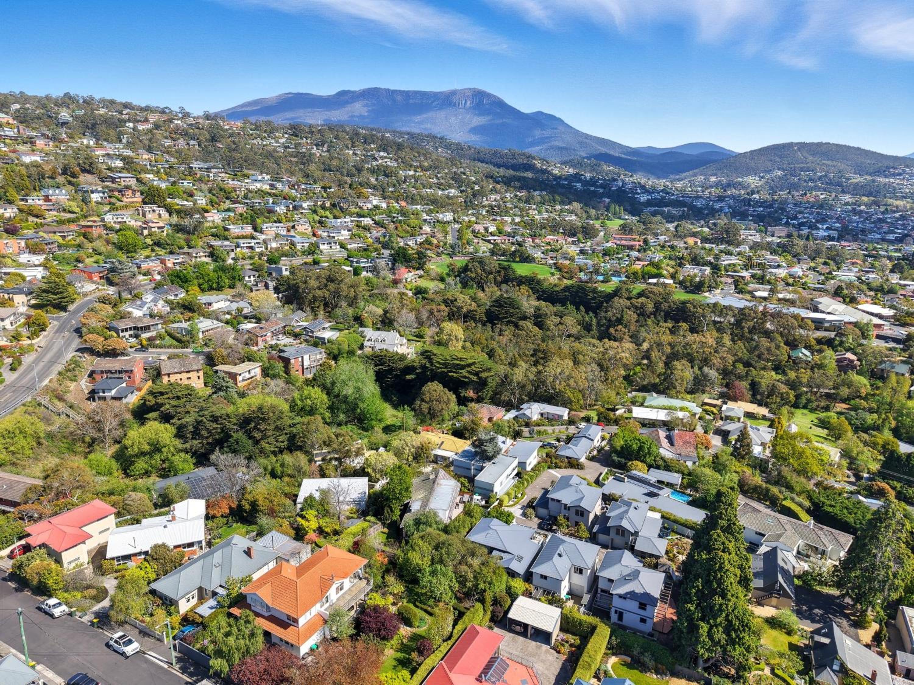 Charming Maning Ave - 2 Bedroom Unit in Sandy Bay