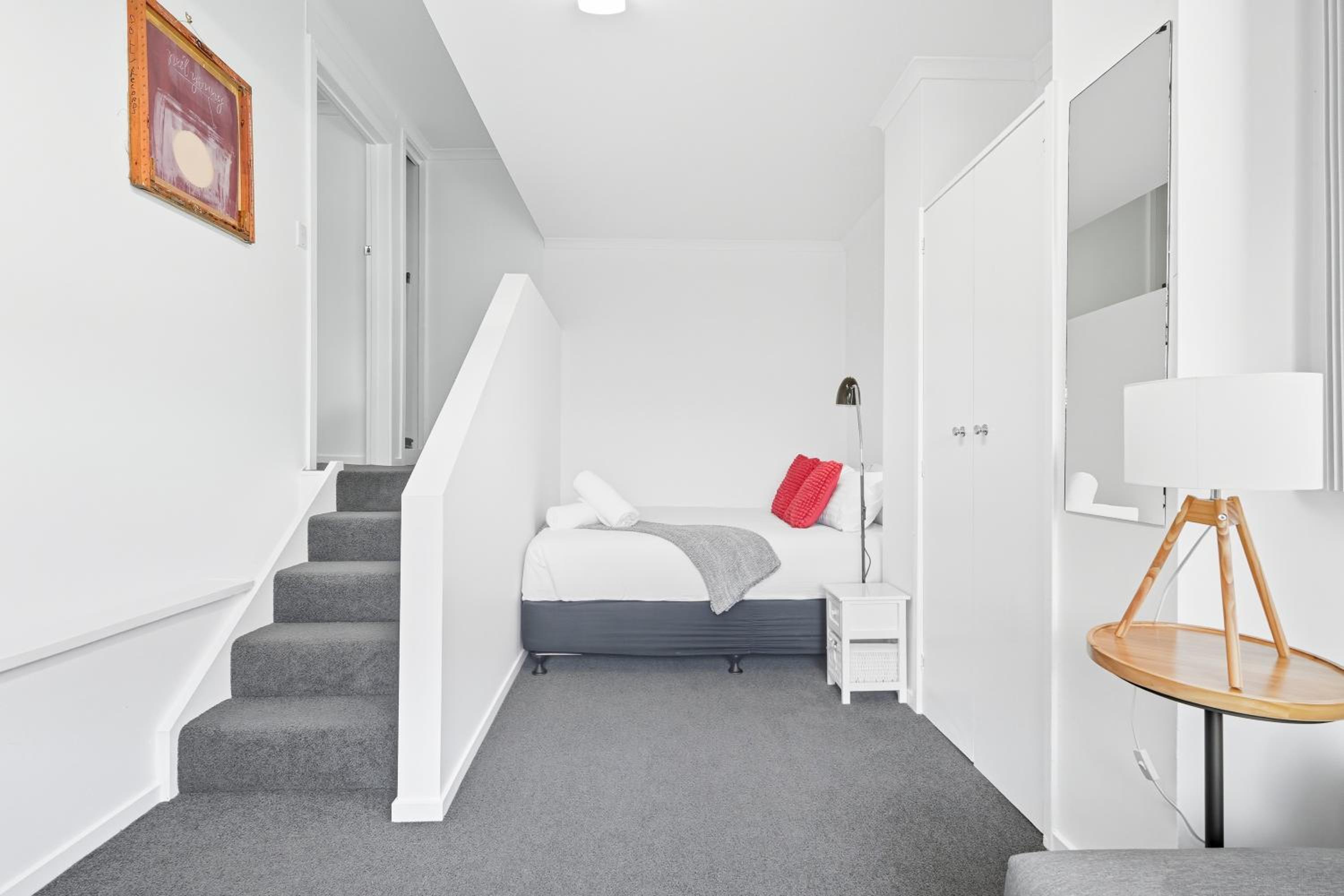 Charming Maning Ave - 2 Bedroom Unit in Sandy Bay