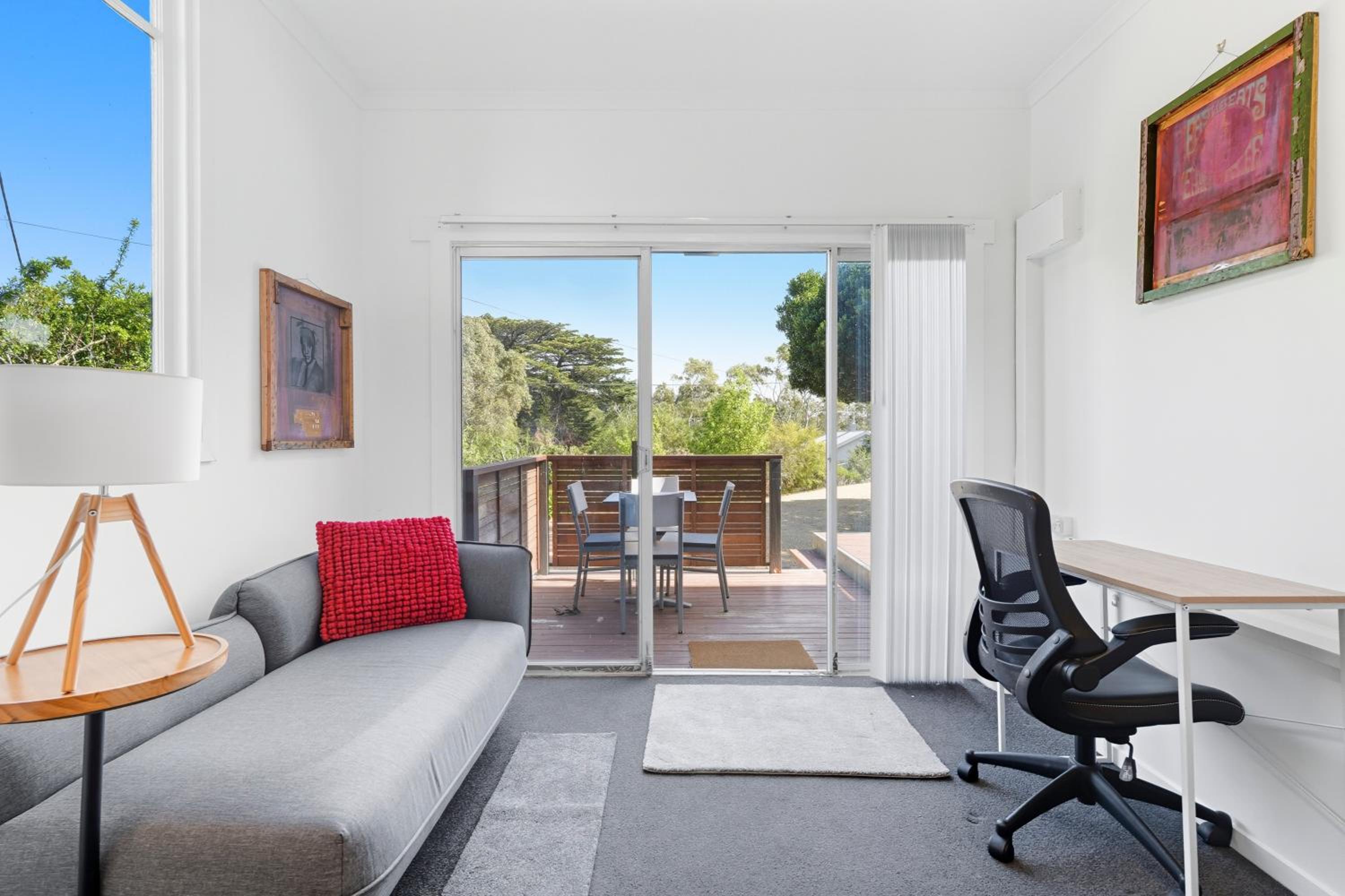 Charming Maning Ave - 2 Bedroom Unit in Sandy Bay