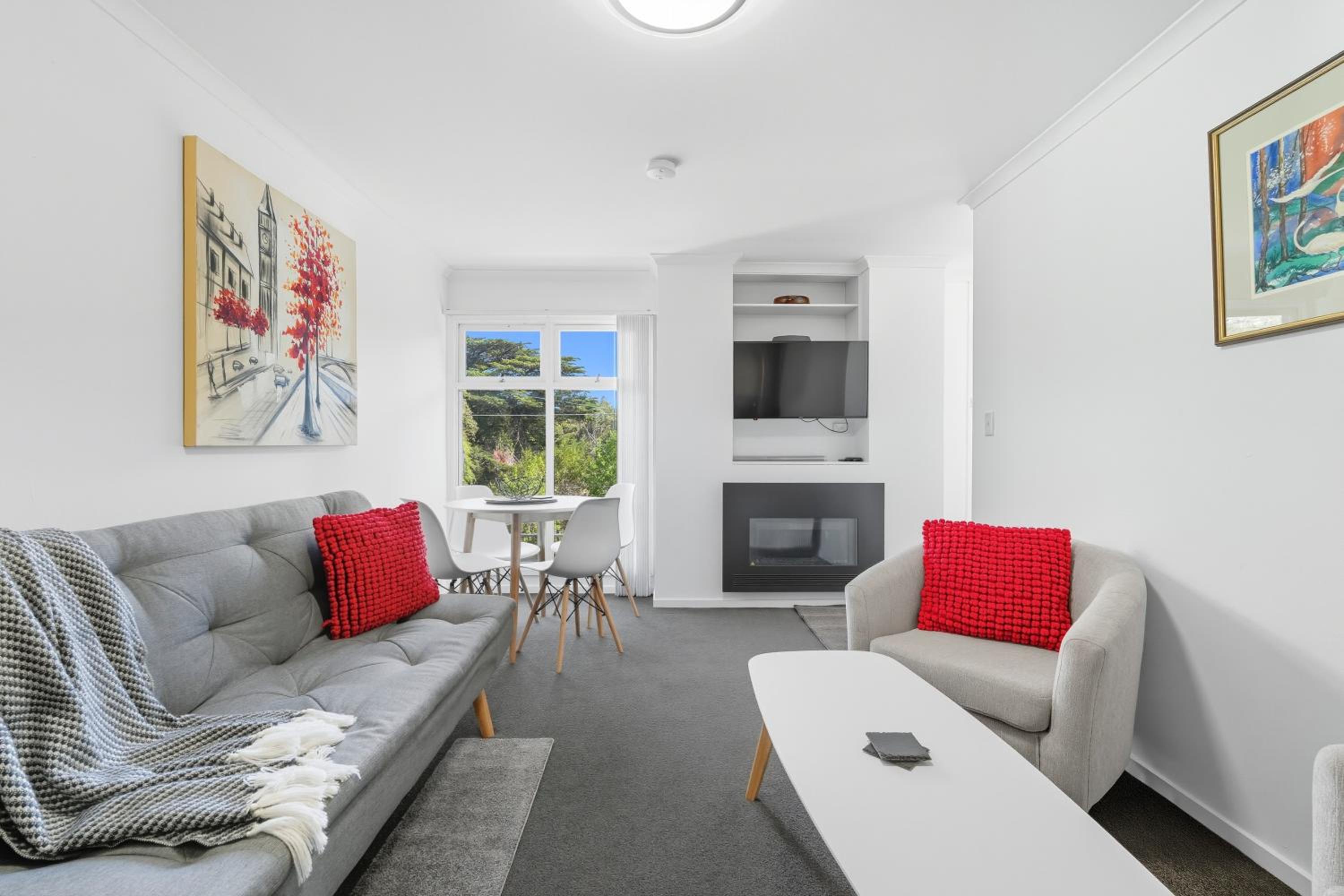 Charming Maning Ave - 2 Bedroom Unit in Sandy Bay