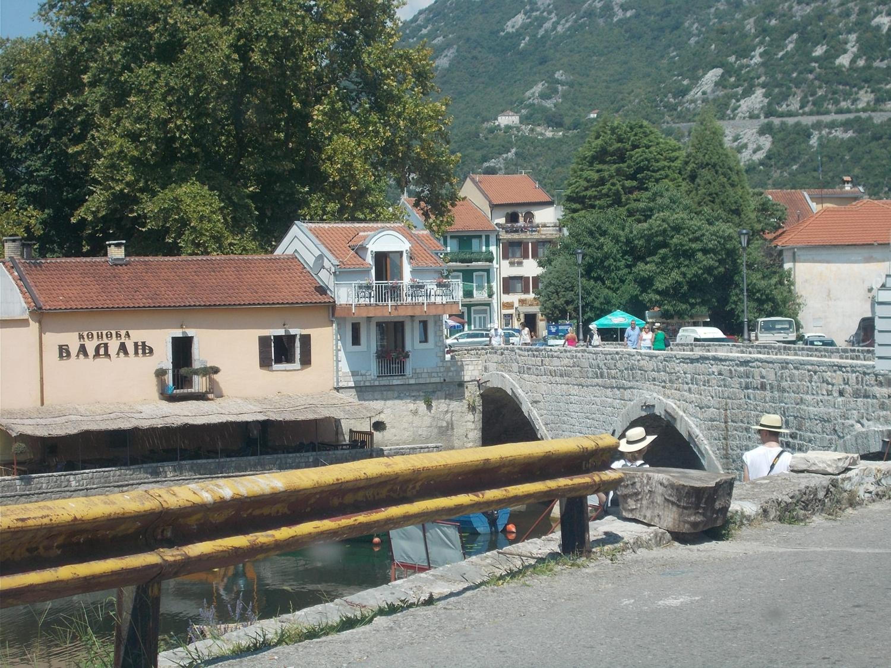 Photo 23