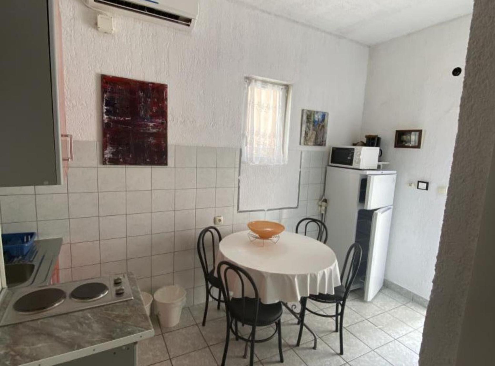 Duga House