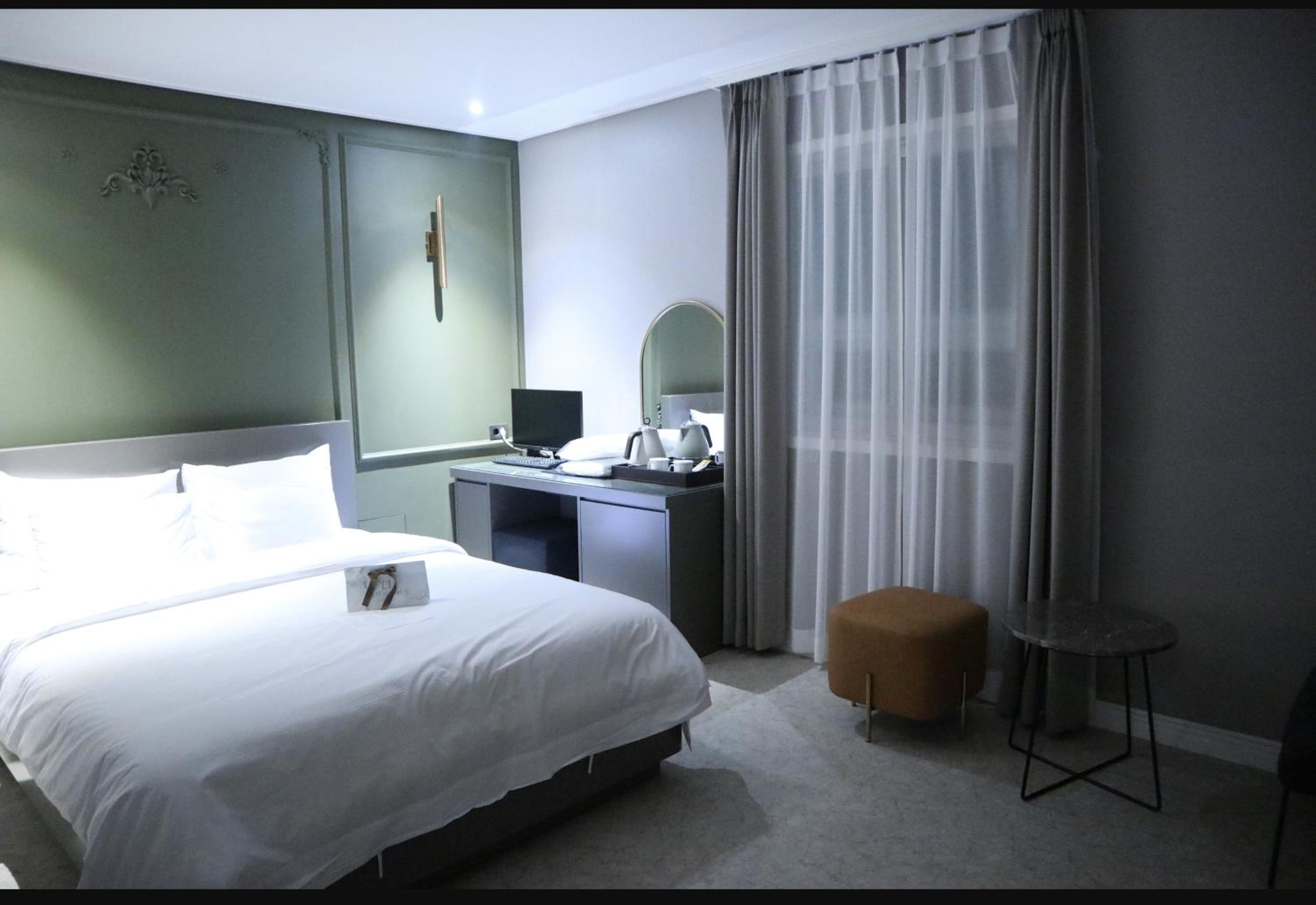 JungWon Hotel
