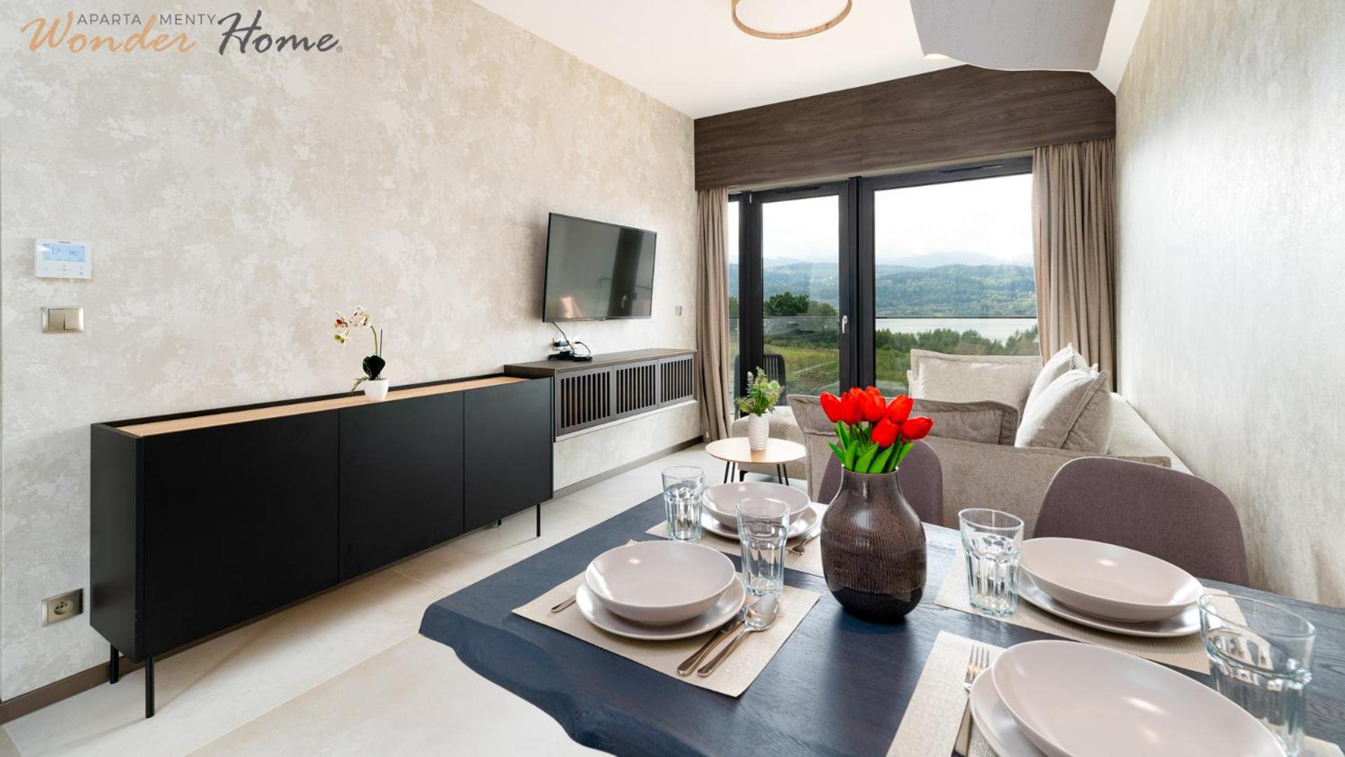 Wonder Hill - bajkowy widok na góry i zalew, strefa wellness na terenie kompleksu