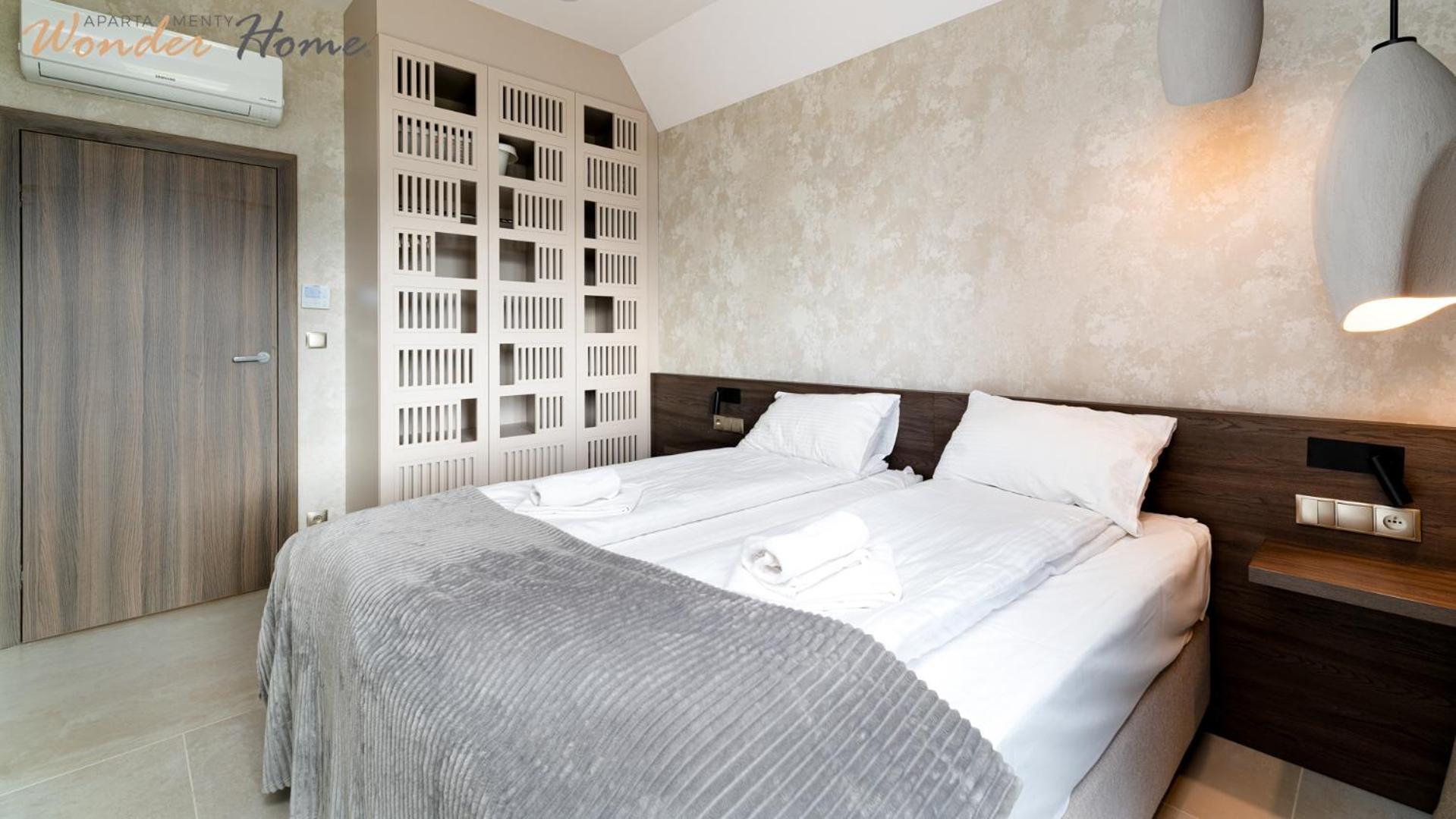Wonder Hill - bajkowy widok na góry i zalew, strefa wellness na terenie kompleksu