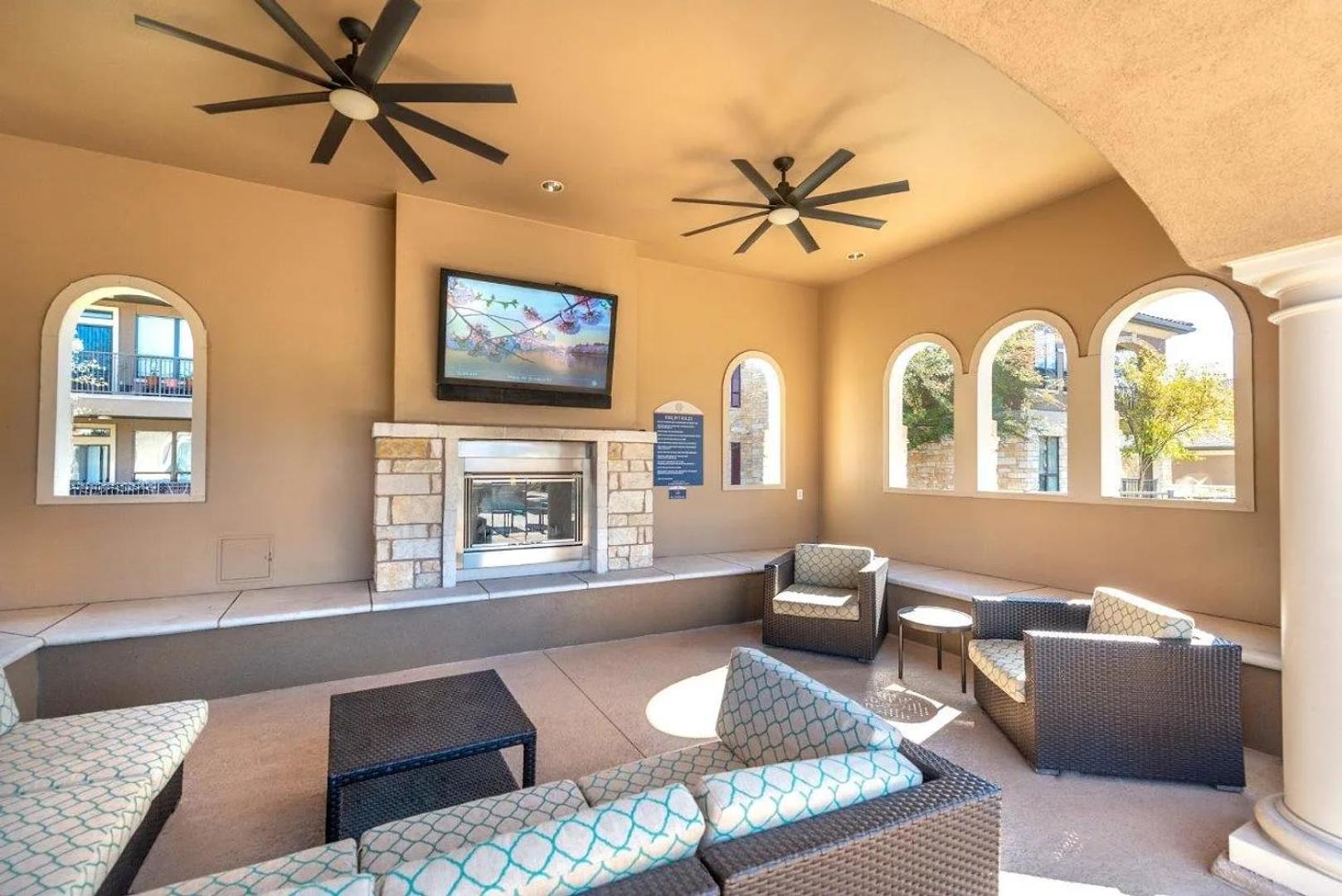 Landing Stylish 1BD Gym