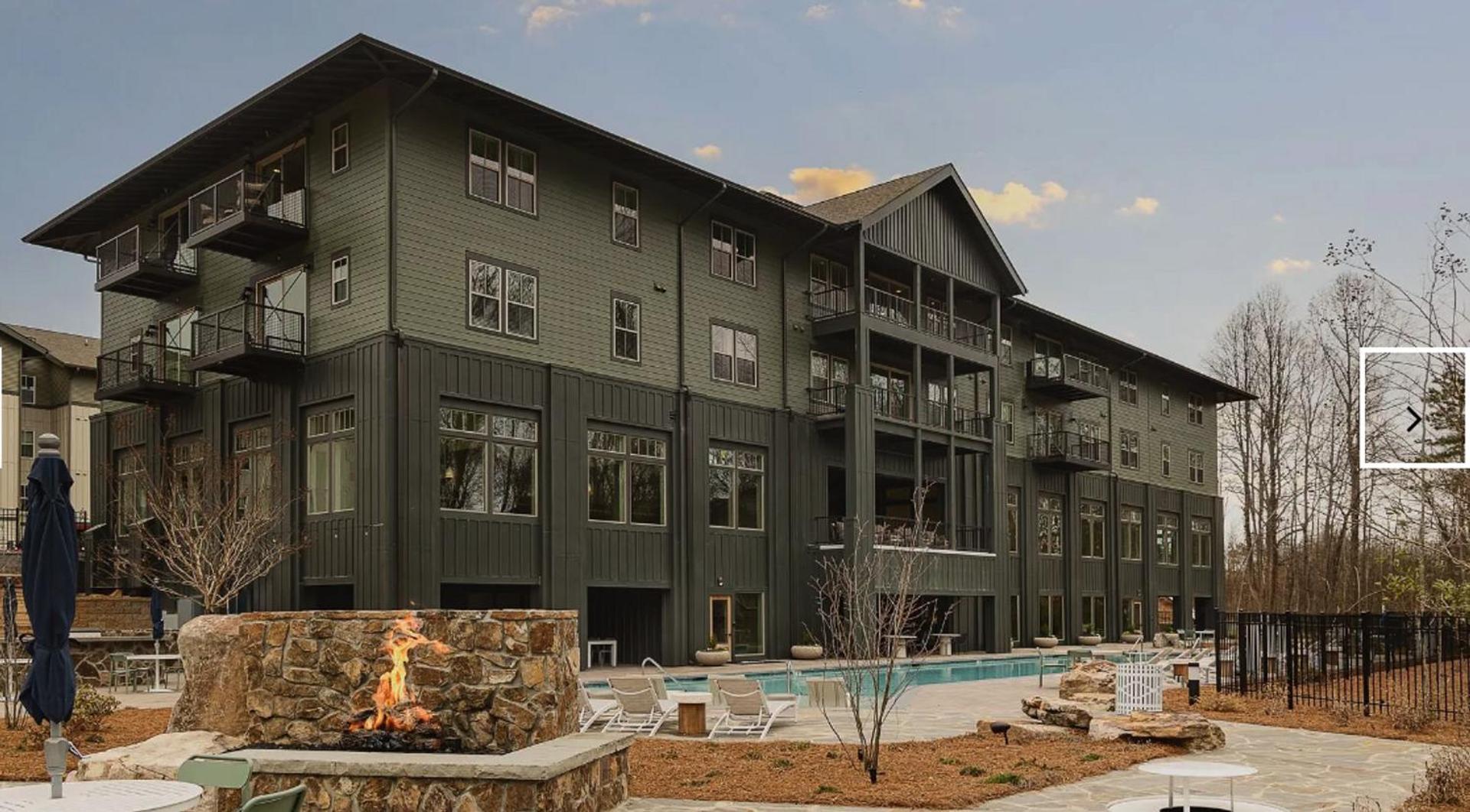 Landing Stylish 1BD Clubhouse Pool