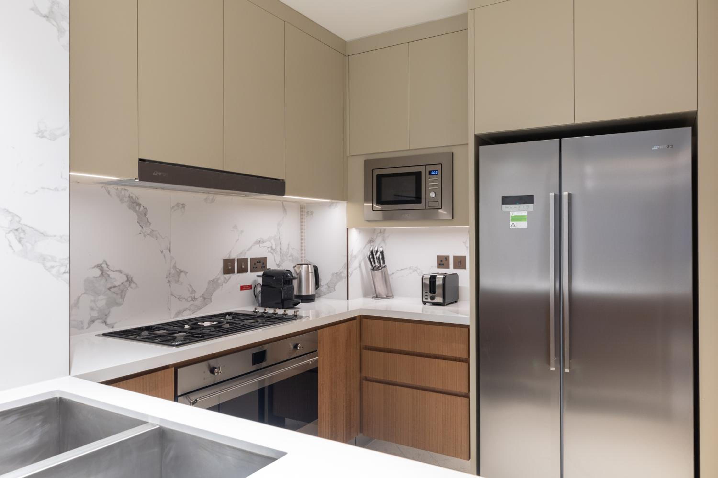 Maison Privee - Fabulous Apt with Sensational Burj Khalifa Views