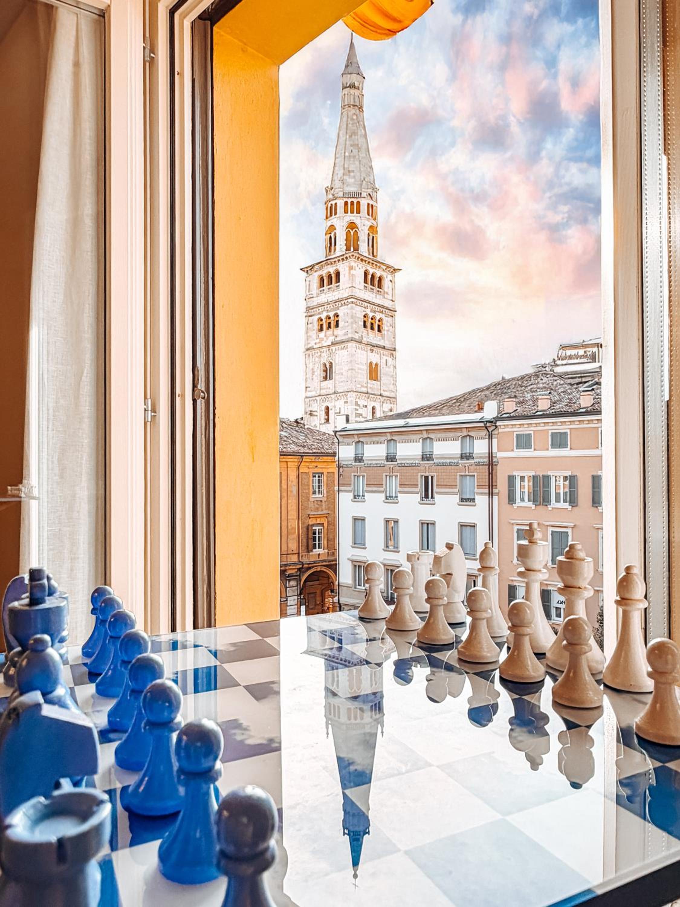 Attico d'Autore in Piazza con Vista Ghirlandina