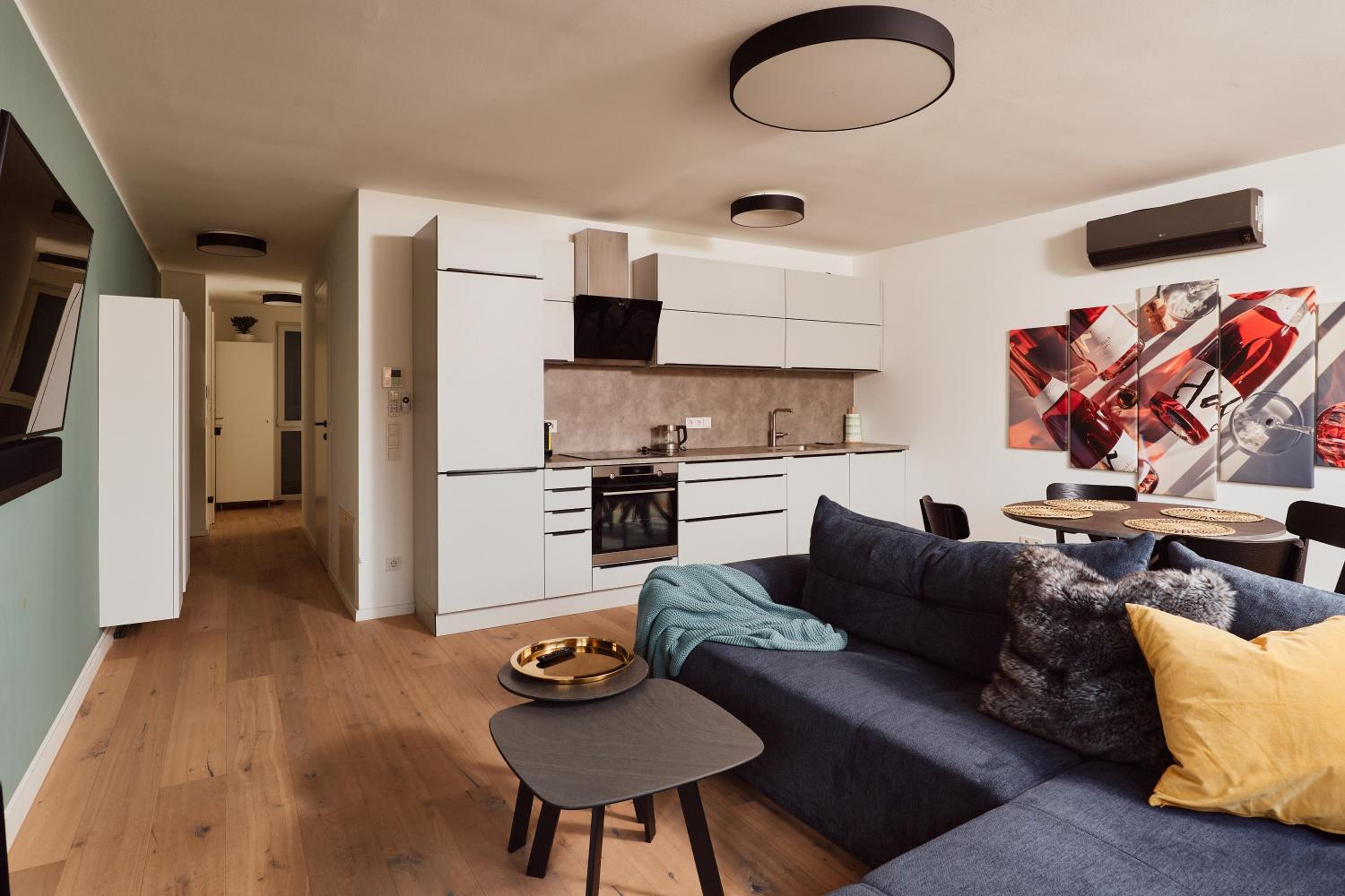 Premium Apartment near TrippleTower close to Central Wien 24h Checkin