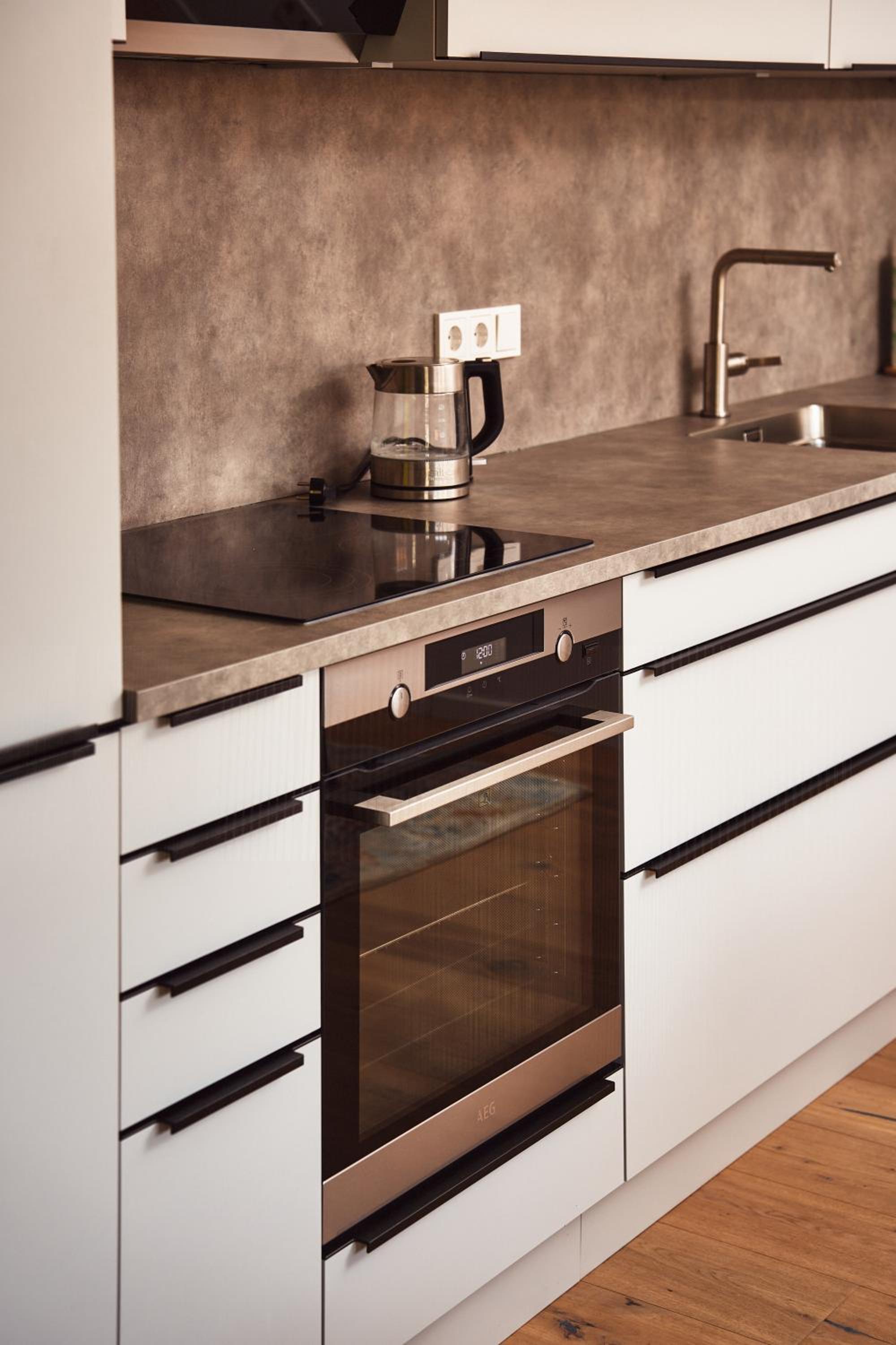 Premium Apartment near TrippleTower close to Central Wien 24h Checkin