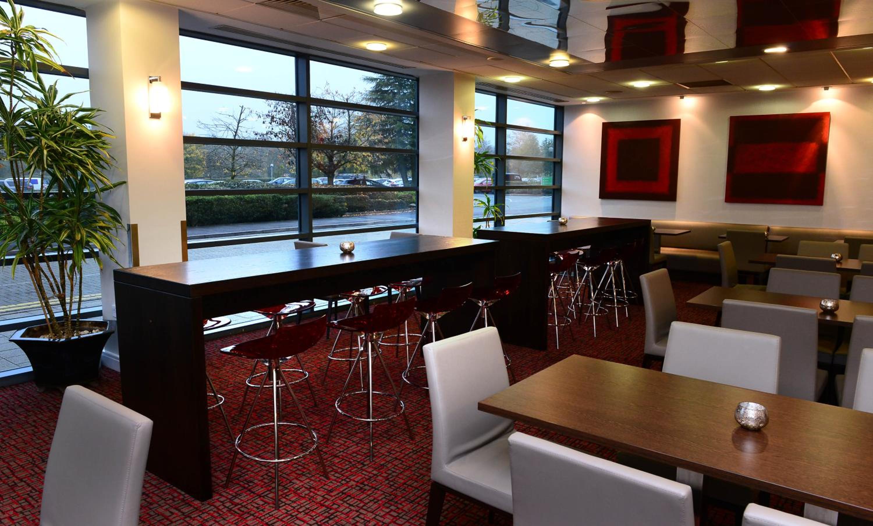 Telford Vacations - International Hotel Telford - Property Image 2