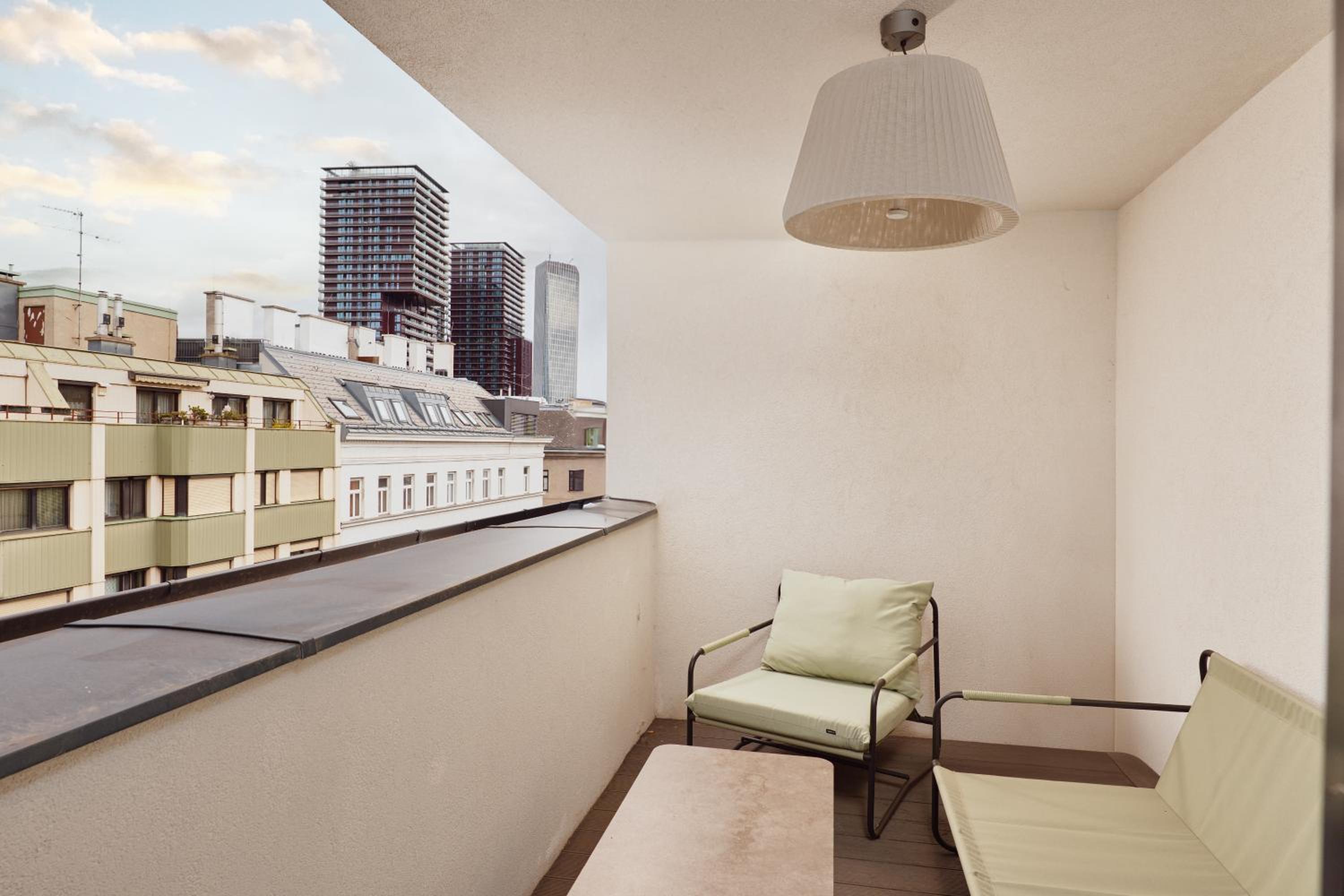 Premium Apartment near TrippleTower close to Central Wien 24h Checkin