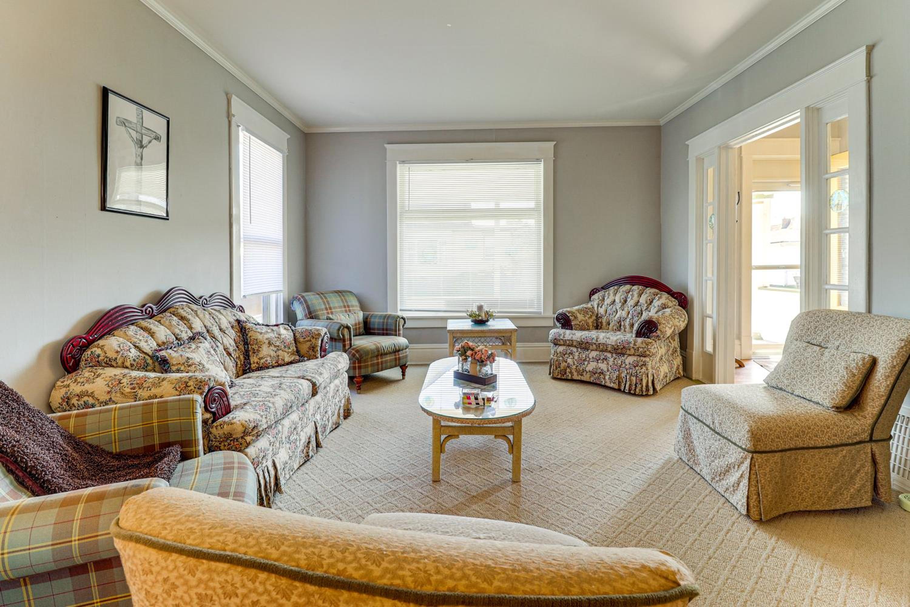 1 Mi to Dtwn and Franciscan University Home with Yard