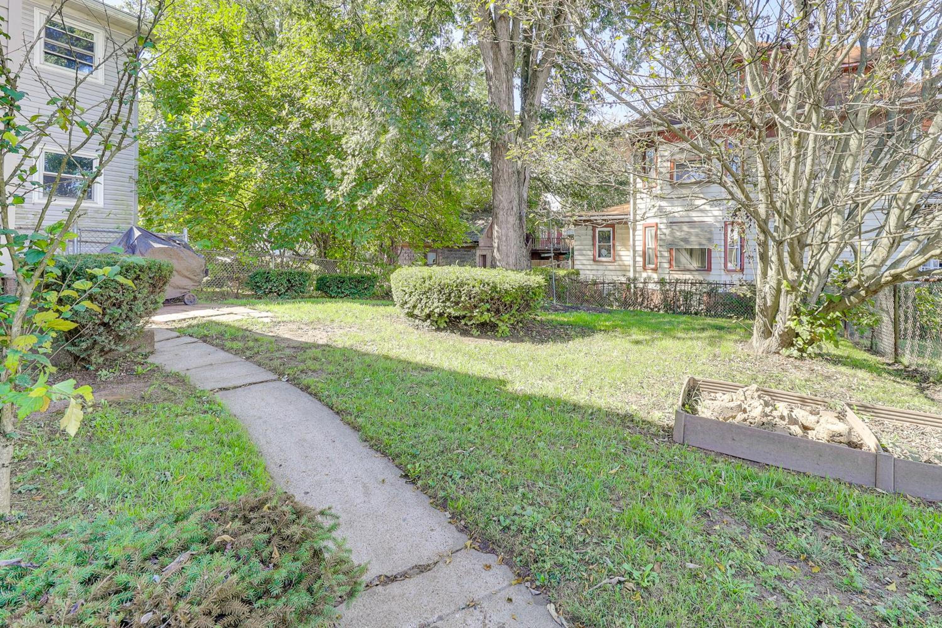 1 Mi to Dtwn and Franciscan University Home with Yard