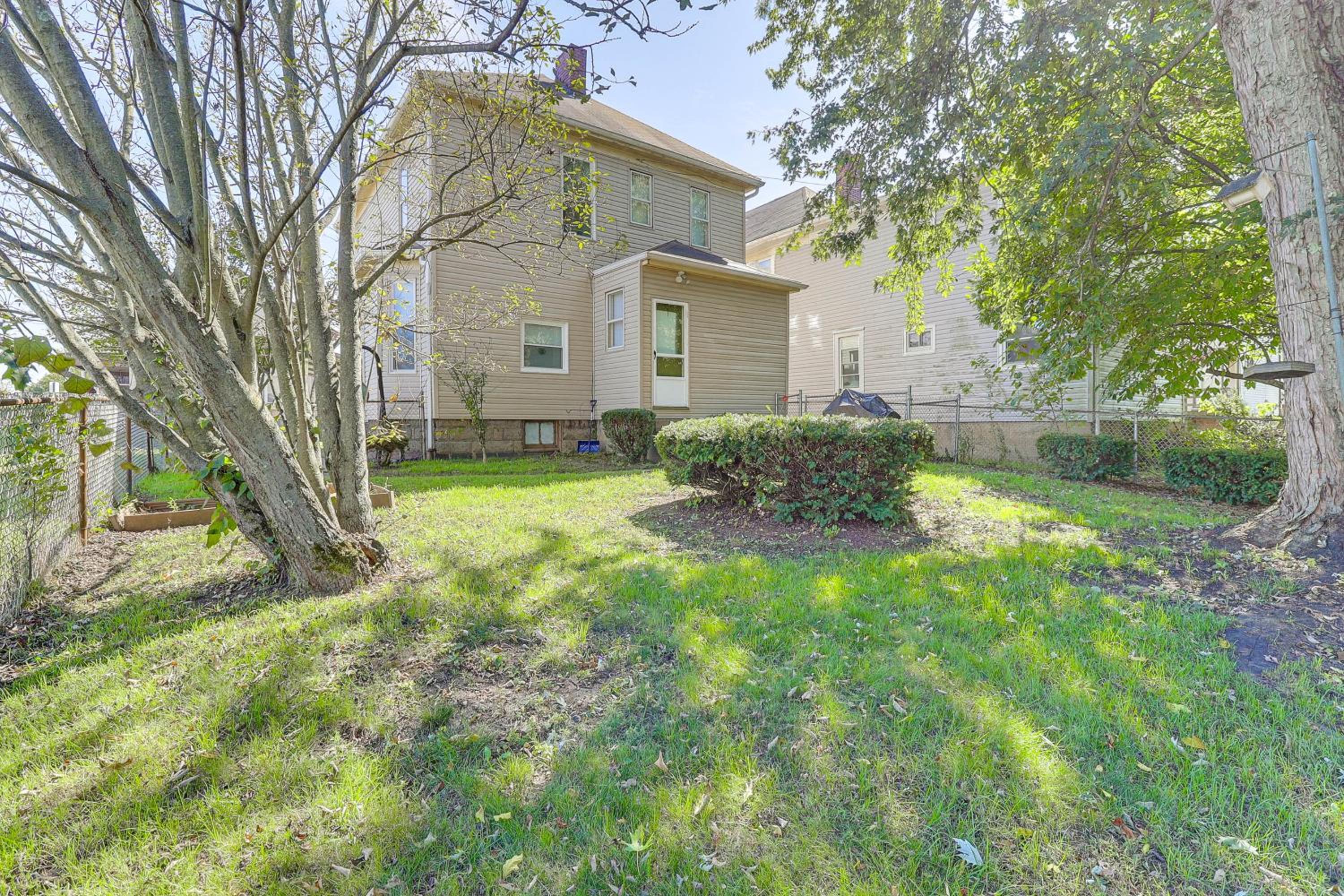 1 Mi to Dtwn and Franciscan University Home with Yard