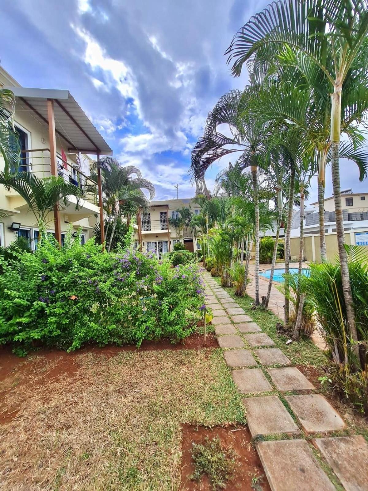 Villa Palmiste Duplex 2 min walk to beach
