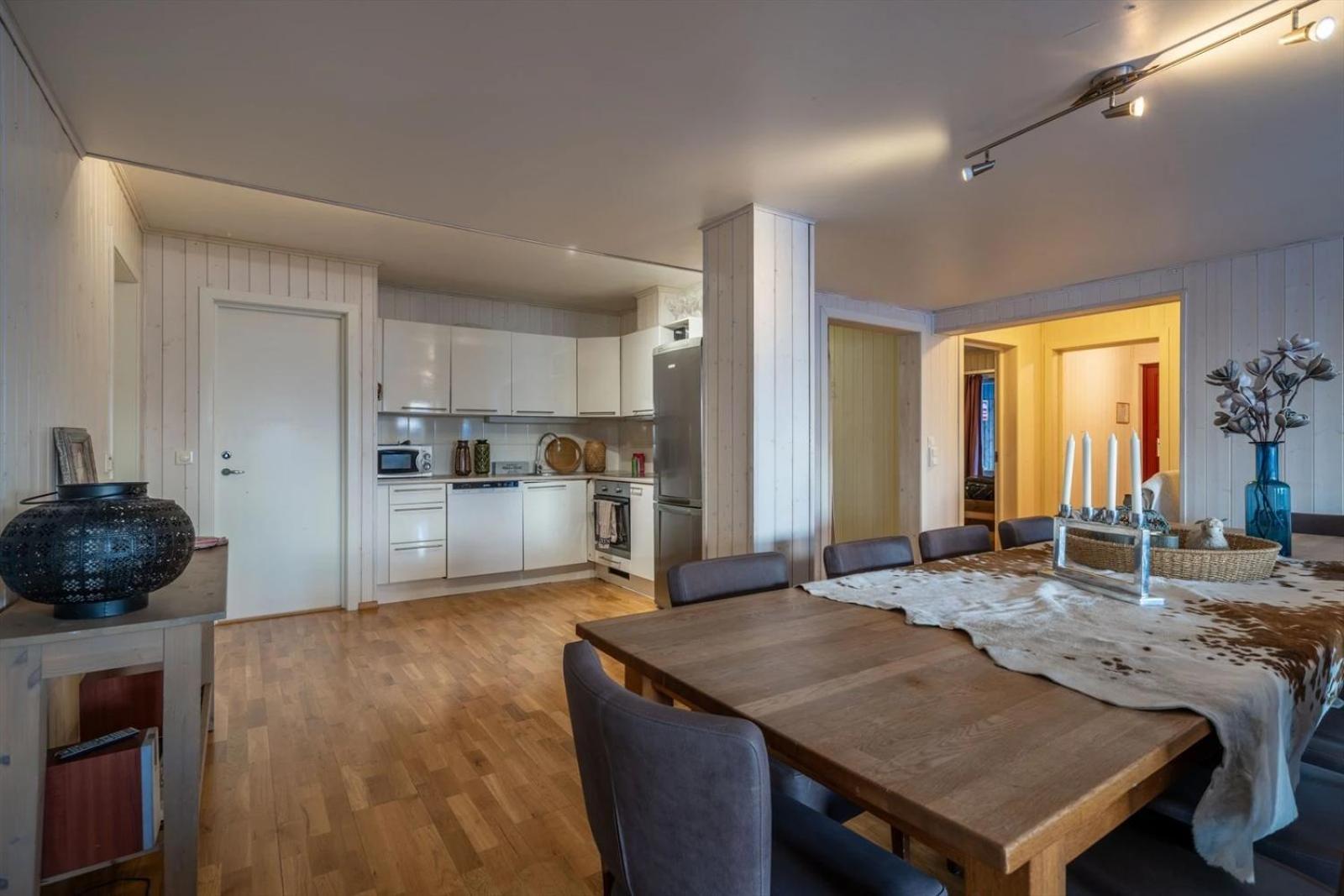 Large Ski in-Ski out Apartment for Groups